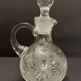 Small carafe in cut crystal