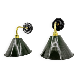 Appliques en tôle émaillée