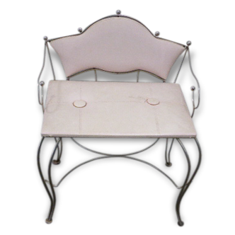 Fauteuil banquette en fer forgé doré et skai en rose pale pour enfants vintage 1960