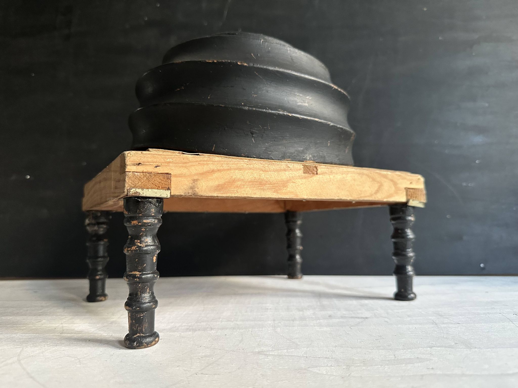 Antique Napoleon III footstool in turned blackened wood – 19th century