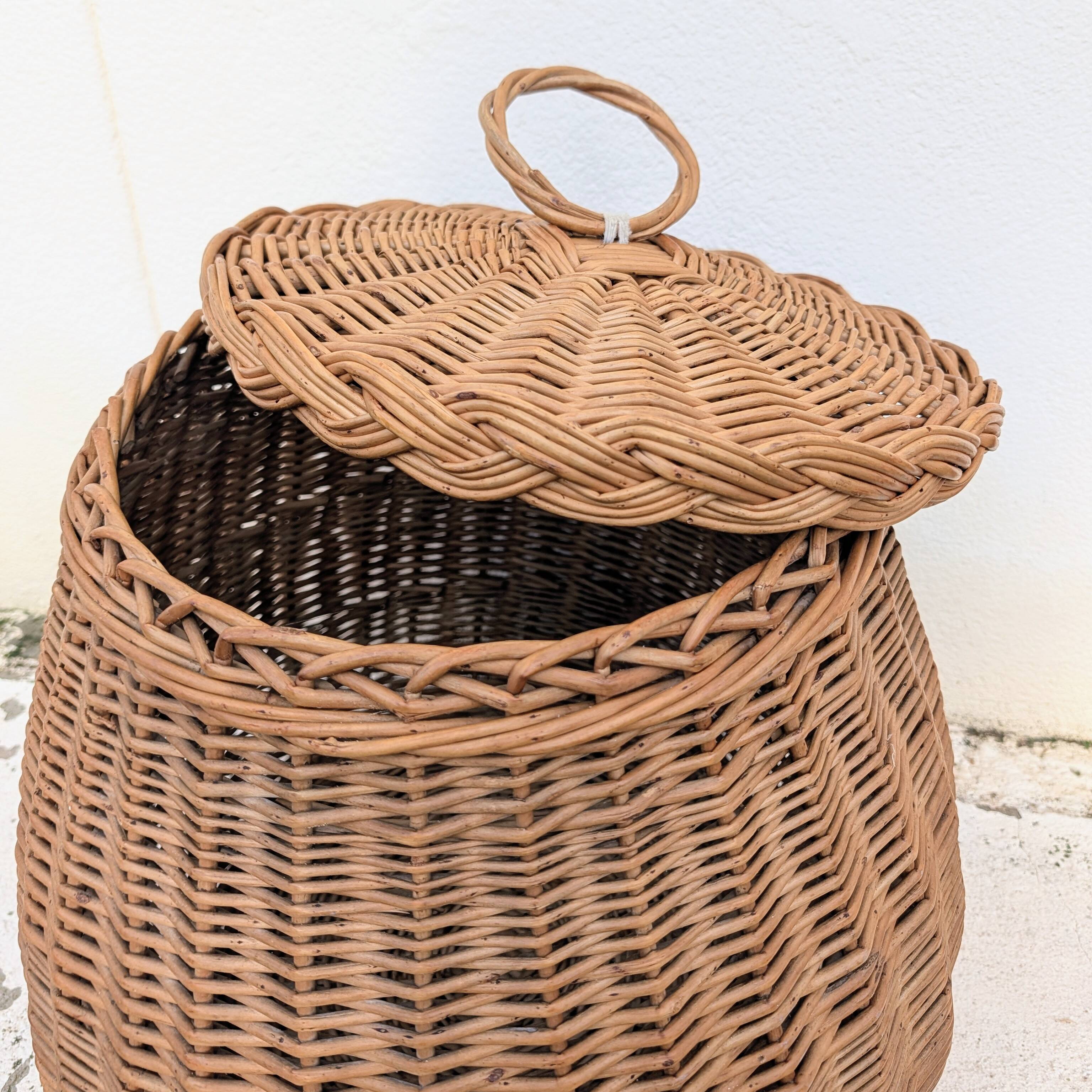 Panier en osier ventre bombé avec couvercle