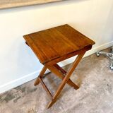 Folding side table in solid wood