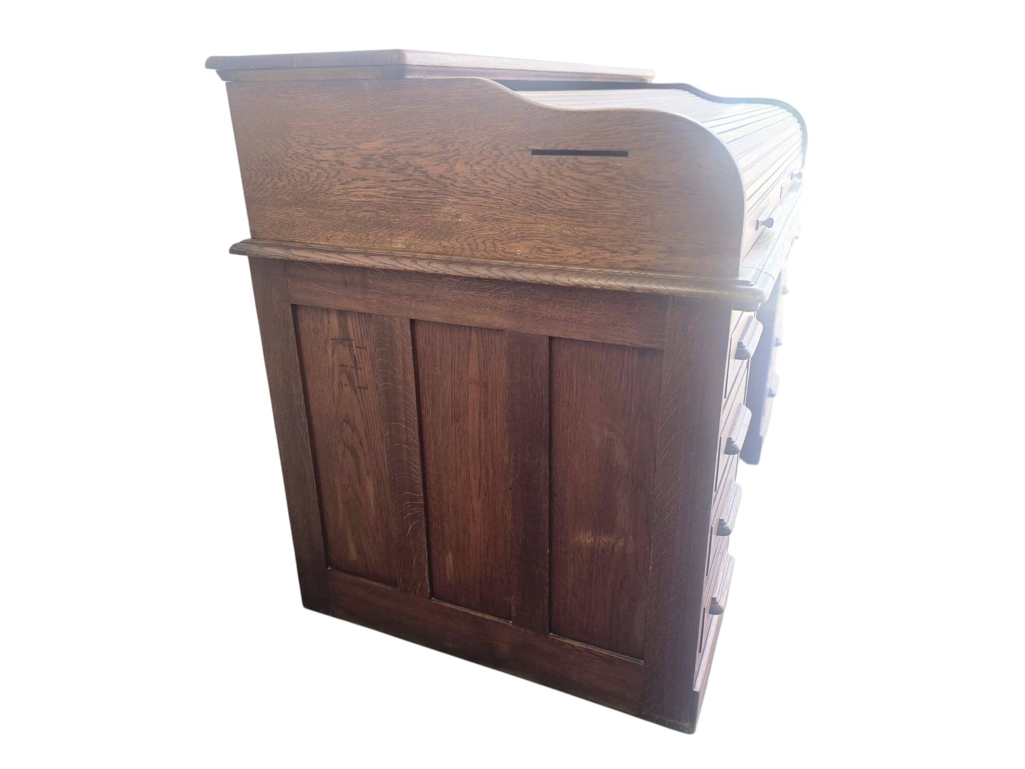 Bureau américain vintage en bois avec porte à volet