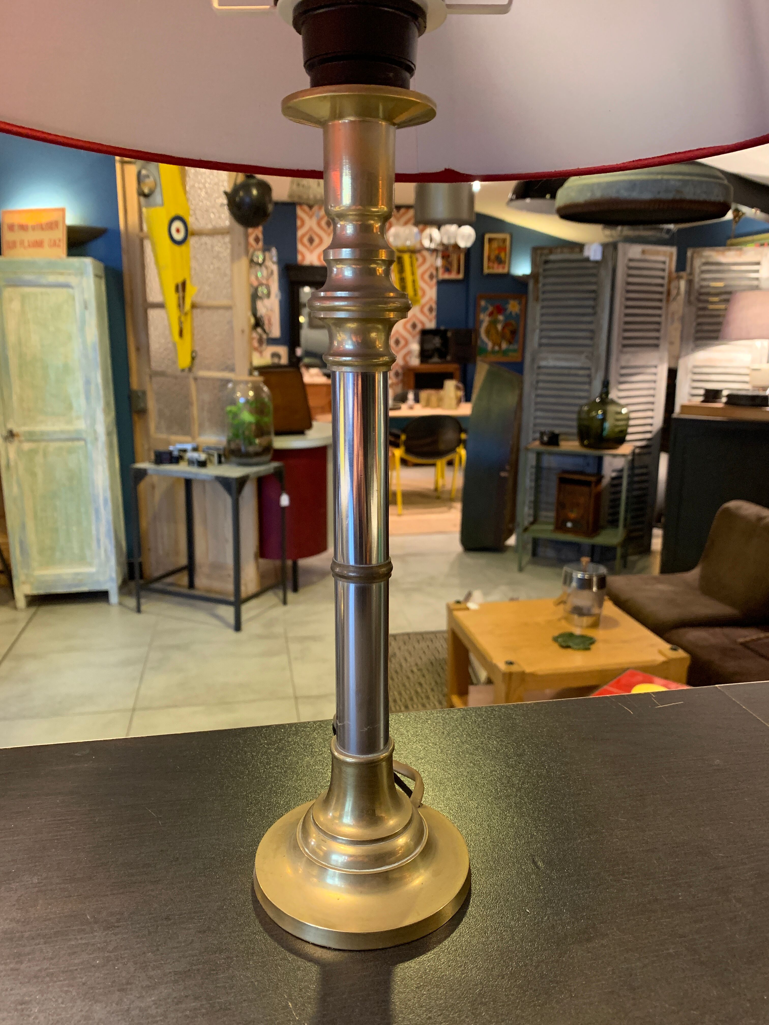 Paire de lampes anciennes en bronze et acier