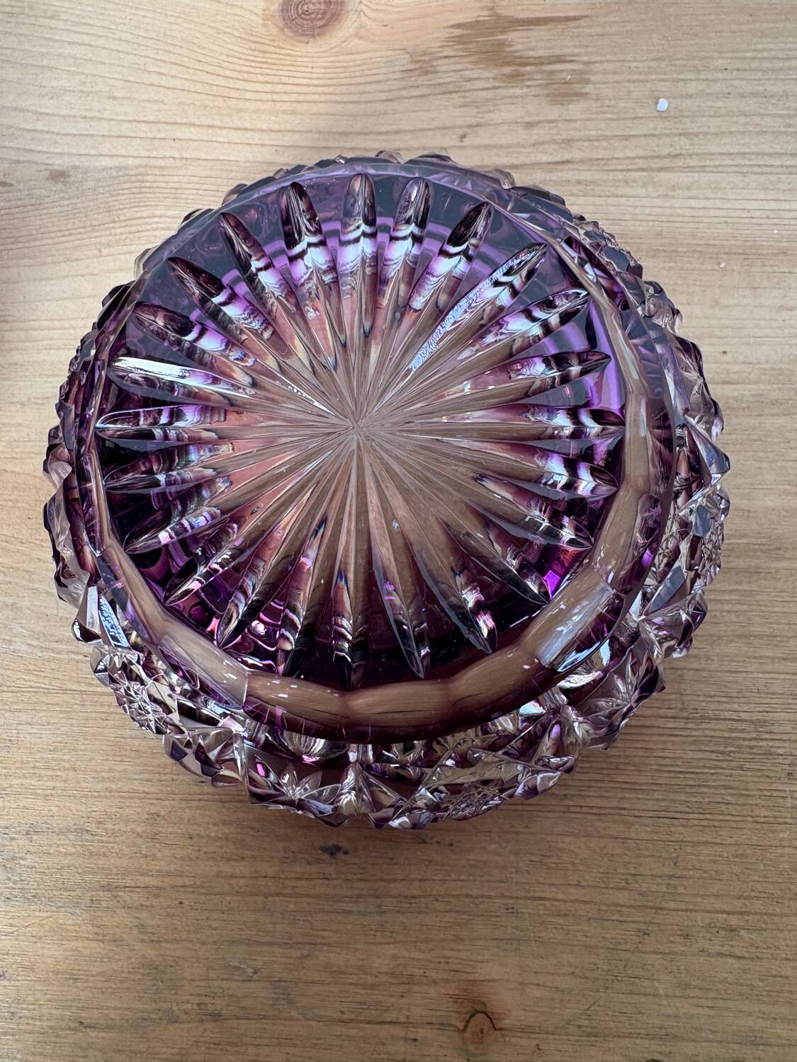 Amethyst cut Bohemian crystal bonbonnière – 20th century