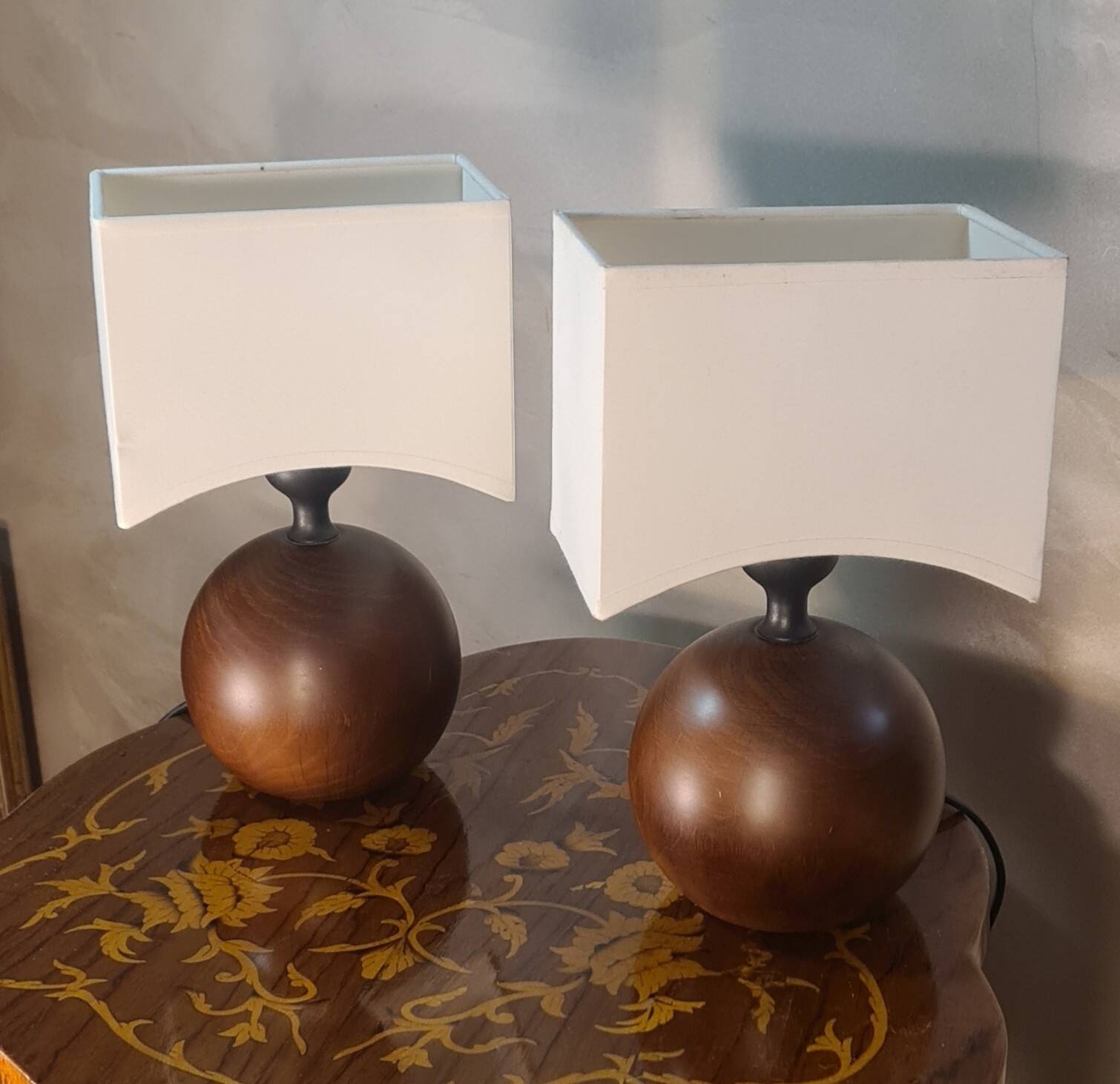 Scandinavian design bedside lamp round wooden ball 26x15 cm