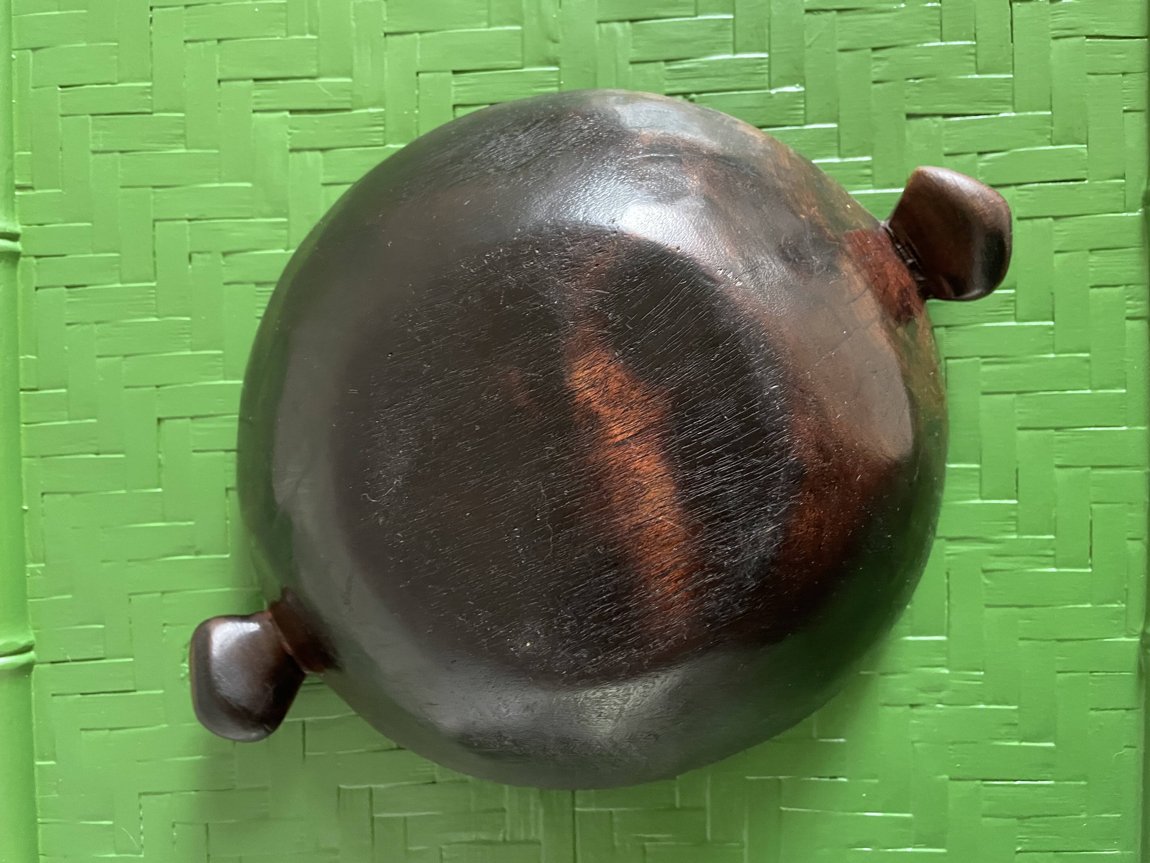 Old Bamoun wooden cup