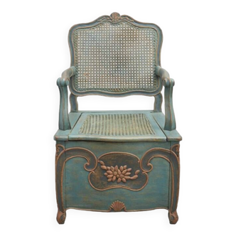 Swedish high chair in Rococo style with green and blue ornaments from the end of the 18th and beginn