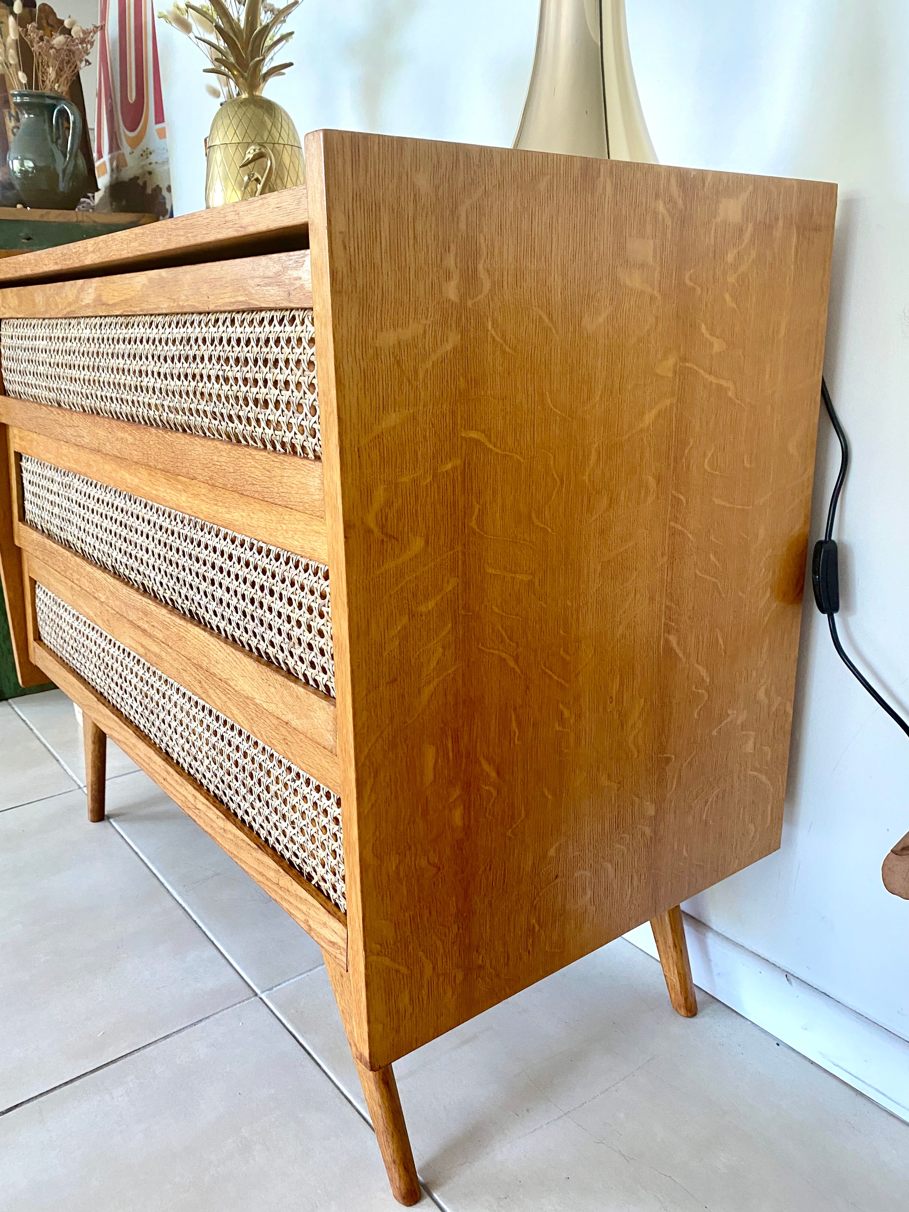 Commode vintage