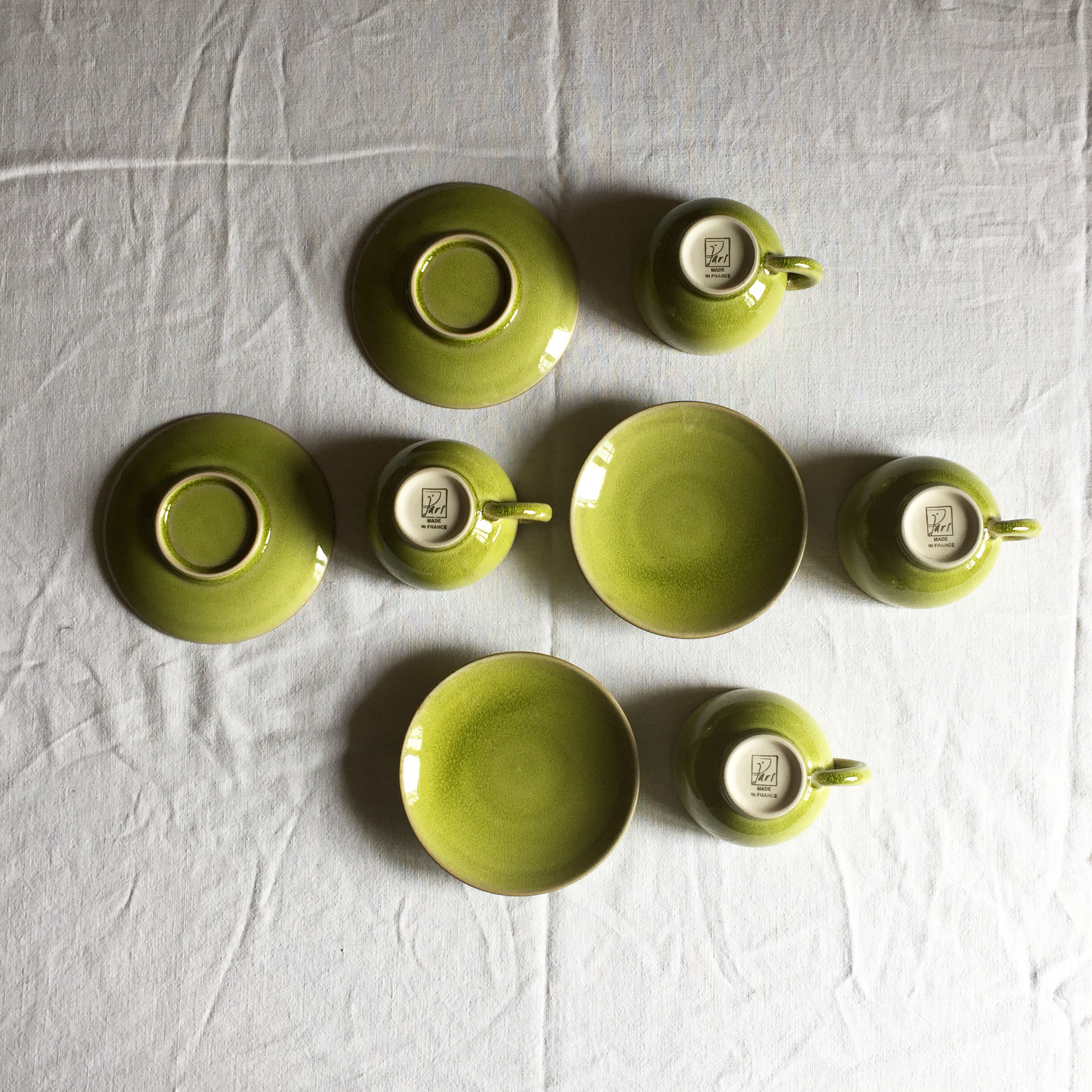 Set of 4 cups tea/coffee Jars with saucers