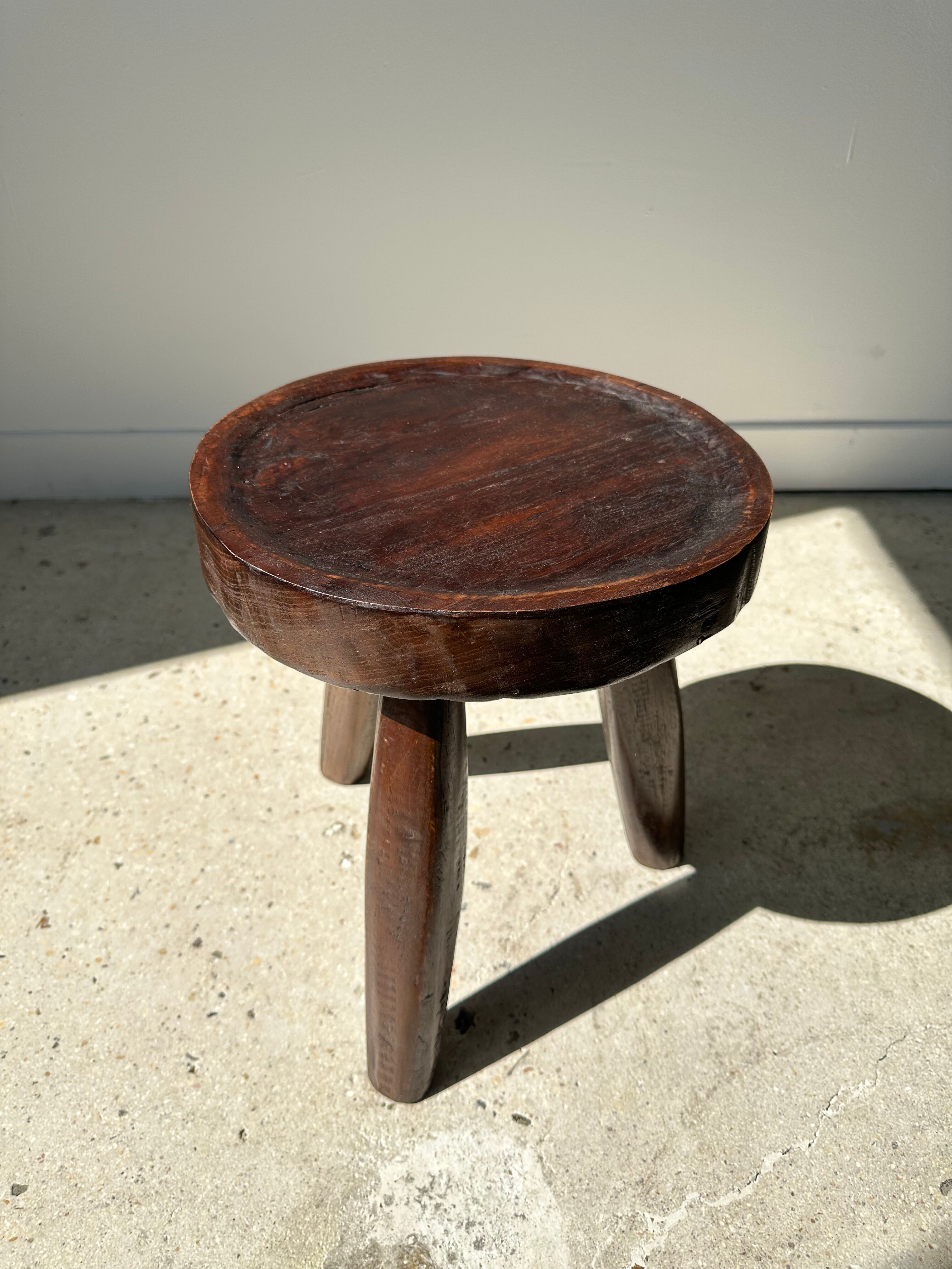Brown solid wood stool hollow circular seat h:35cm d:30cm