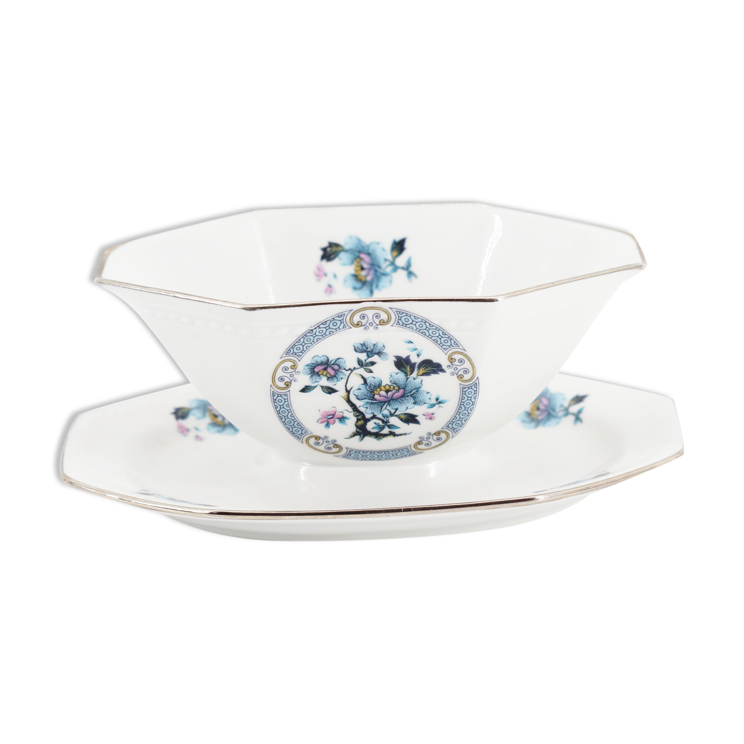 Ancient porcelain saucier