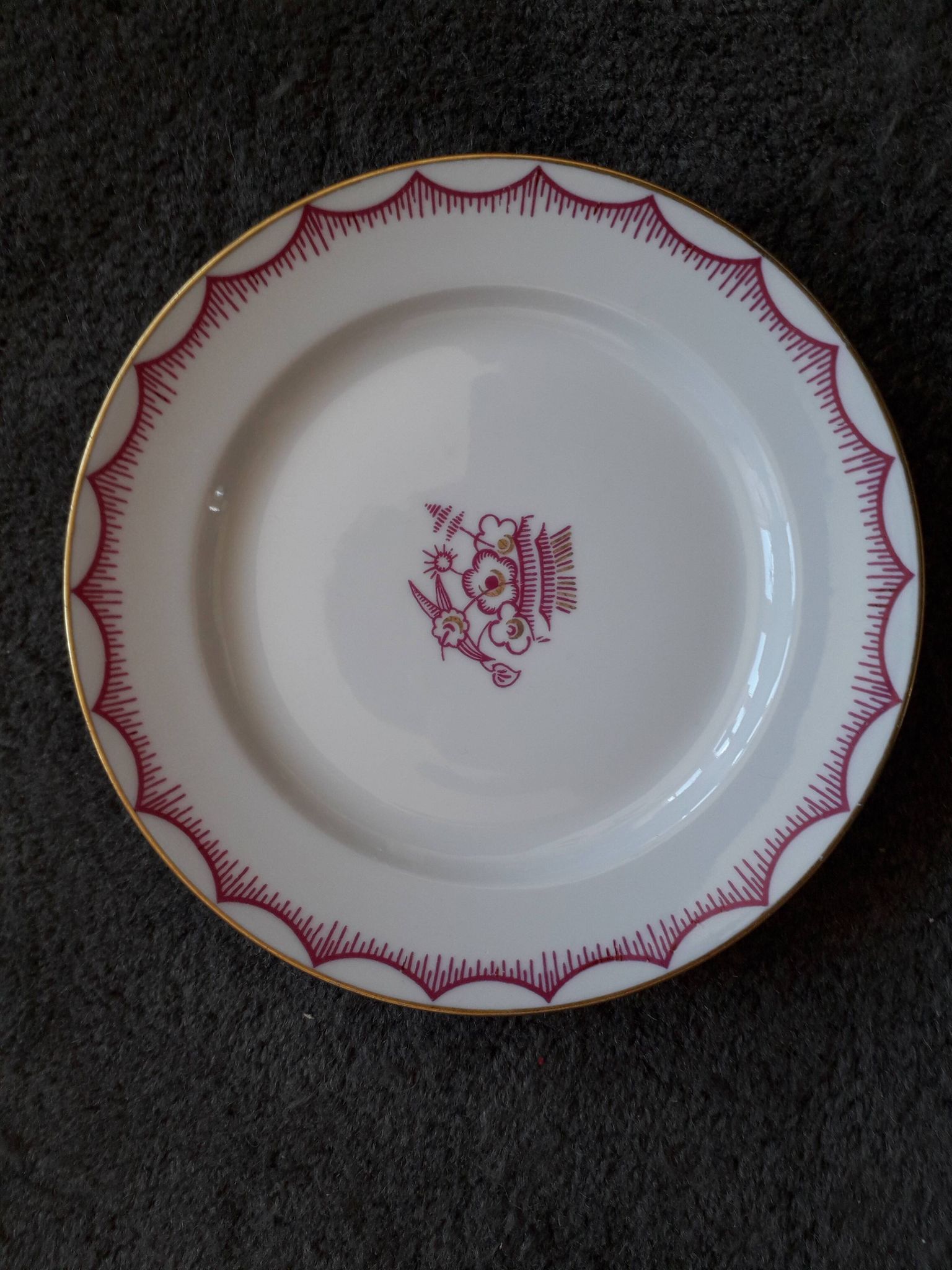 1 set of 6 Art Deco dessert plates made of Limoges porcelain