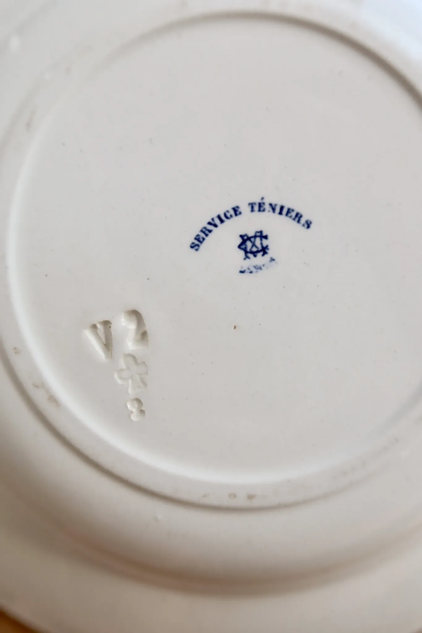 Antique hollow plate Creil and Montereau Téniers service - Ironstone