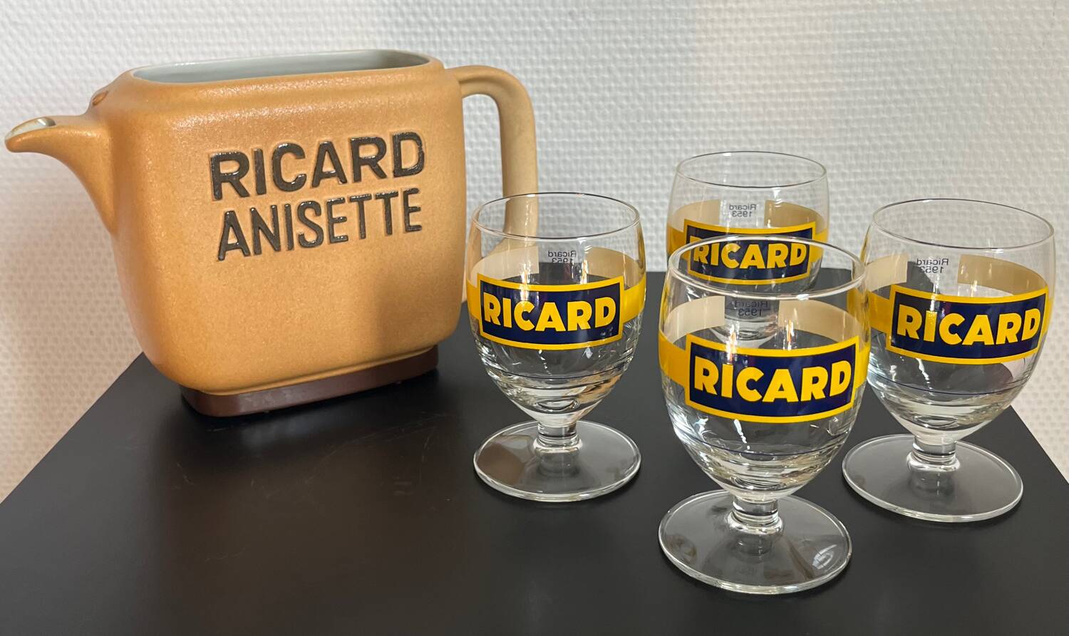 Lot Ricard carafe en céramique et 4 verres ballon série limitée