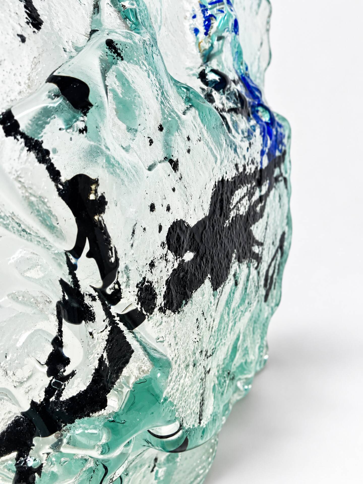 Grand centre de table en verre fusionné – pièce sculpturale abstraite