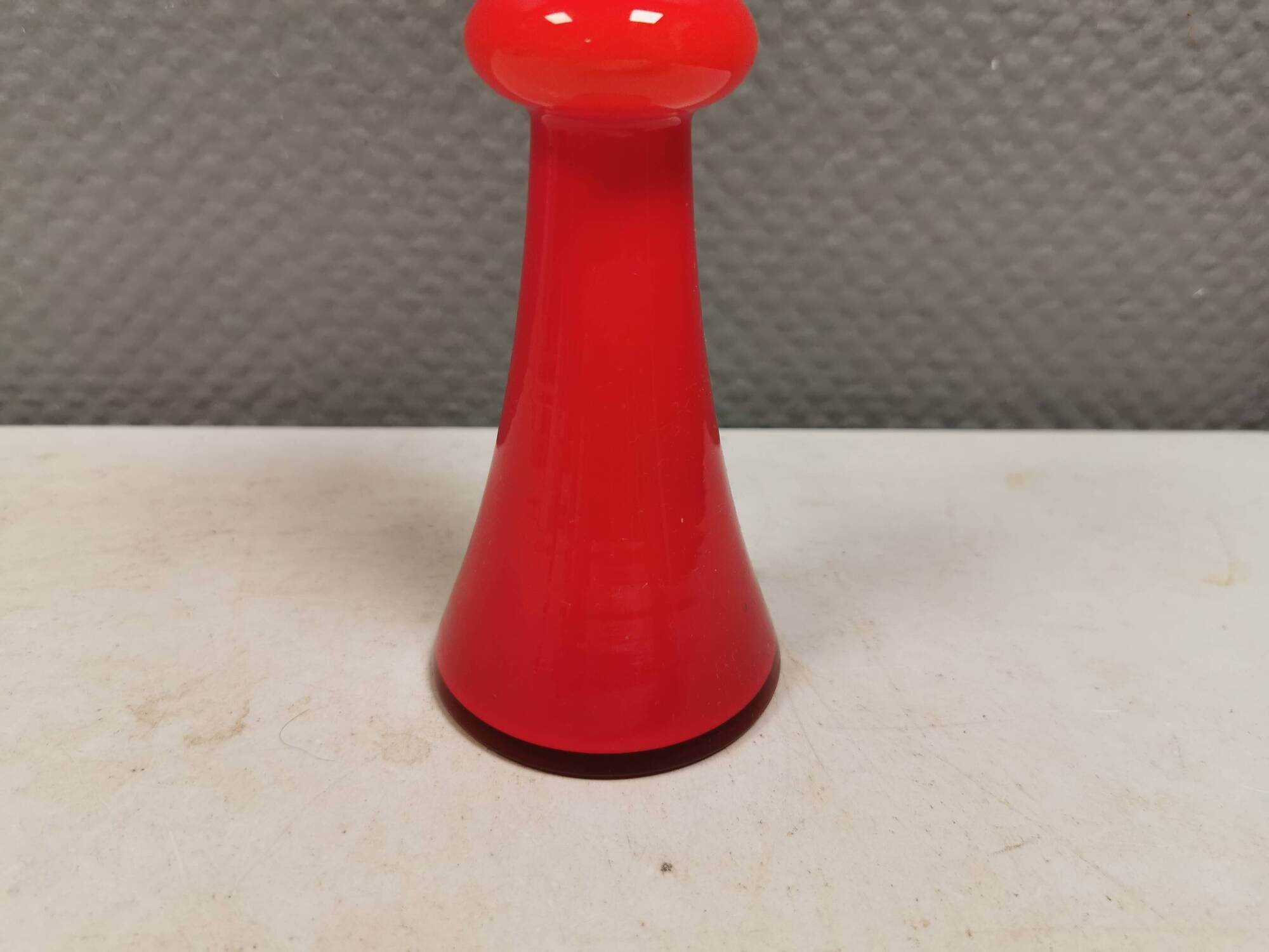 Elegant Carnaby vase from the Danish brand Holmegaard, 1968–76.