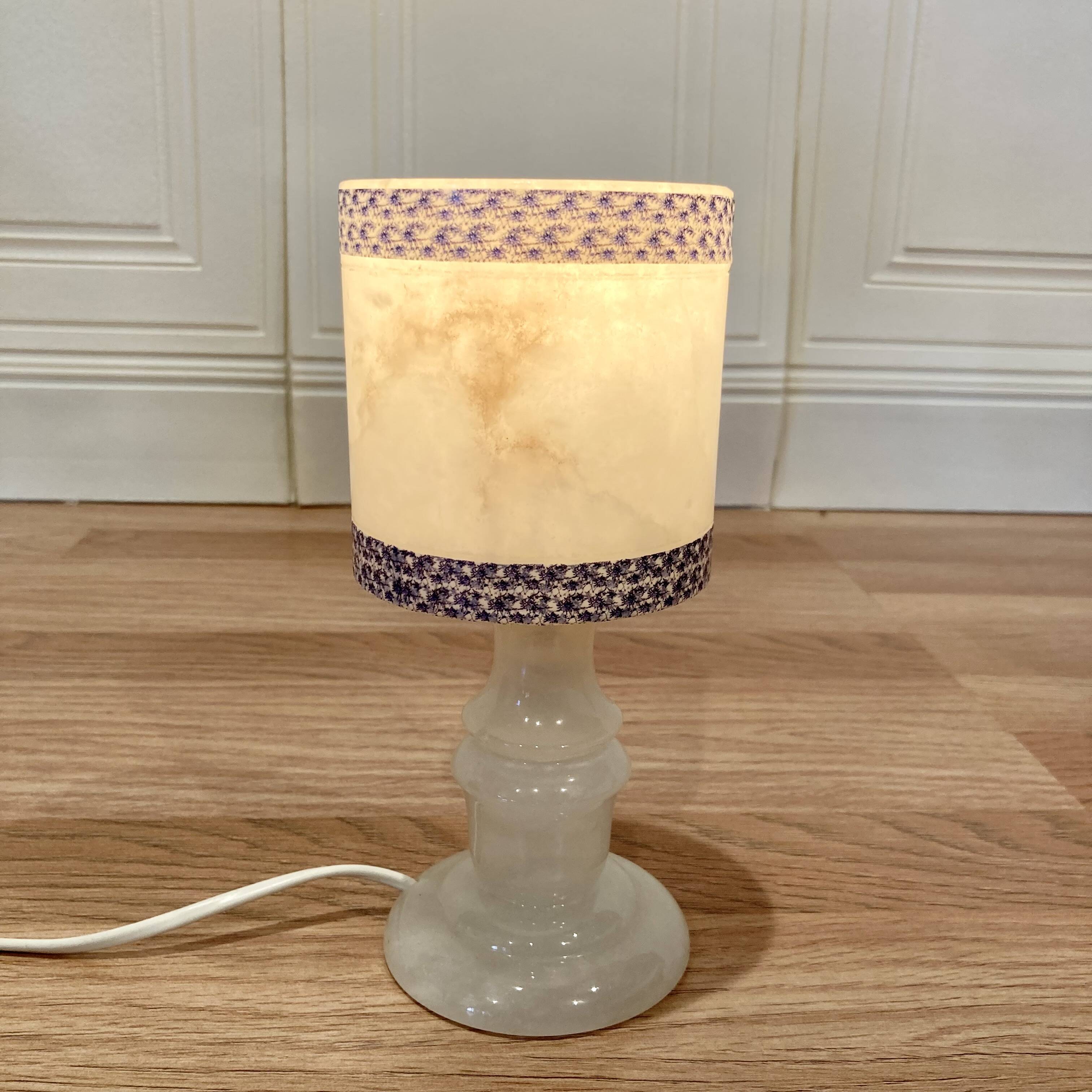 Ensemble de cinq lampes en albâtre design 1950.