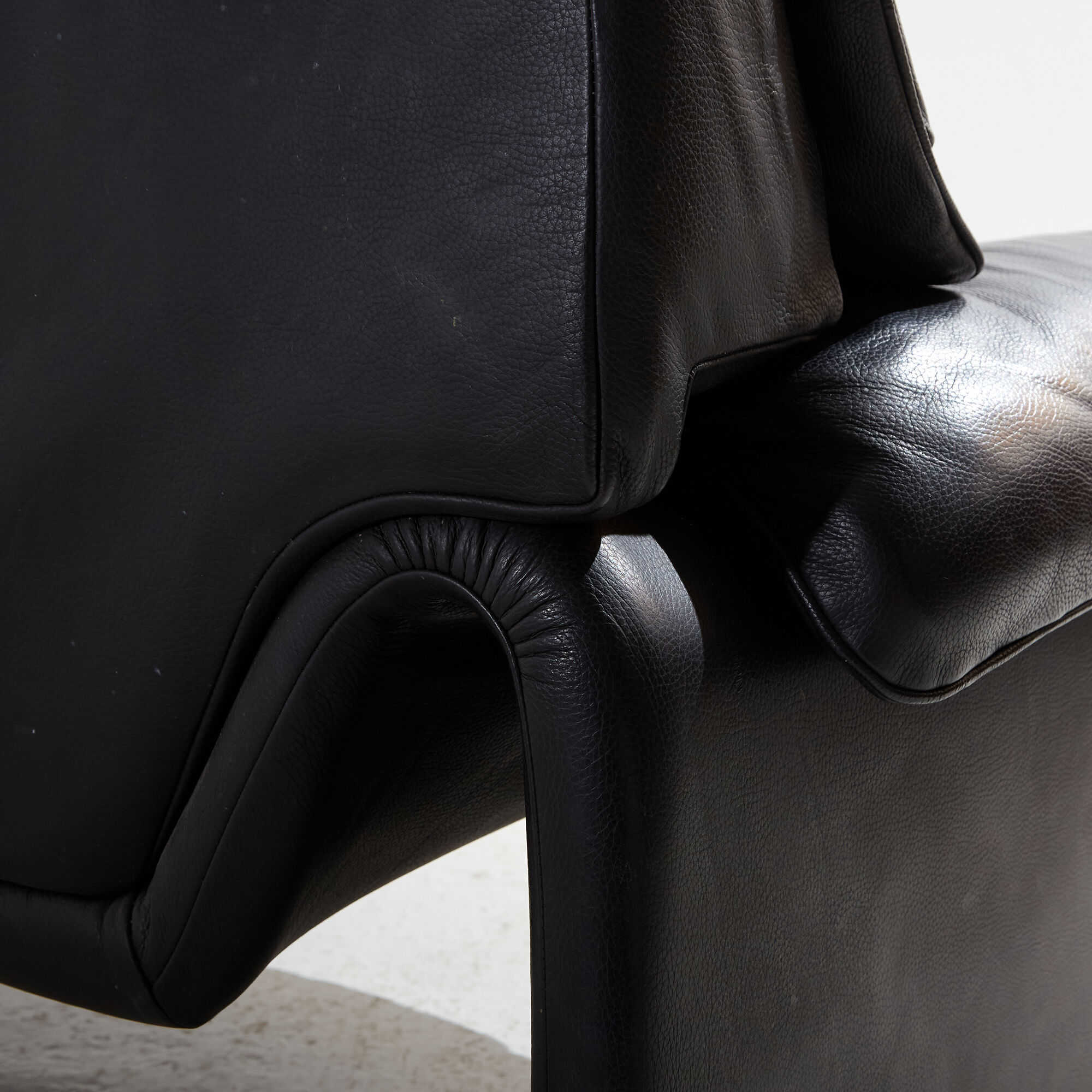 Two-seater leather sofa