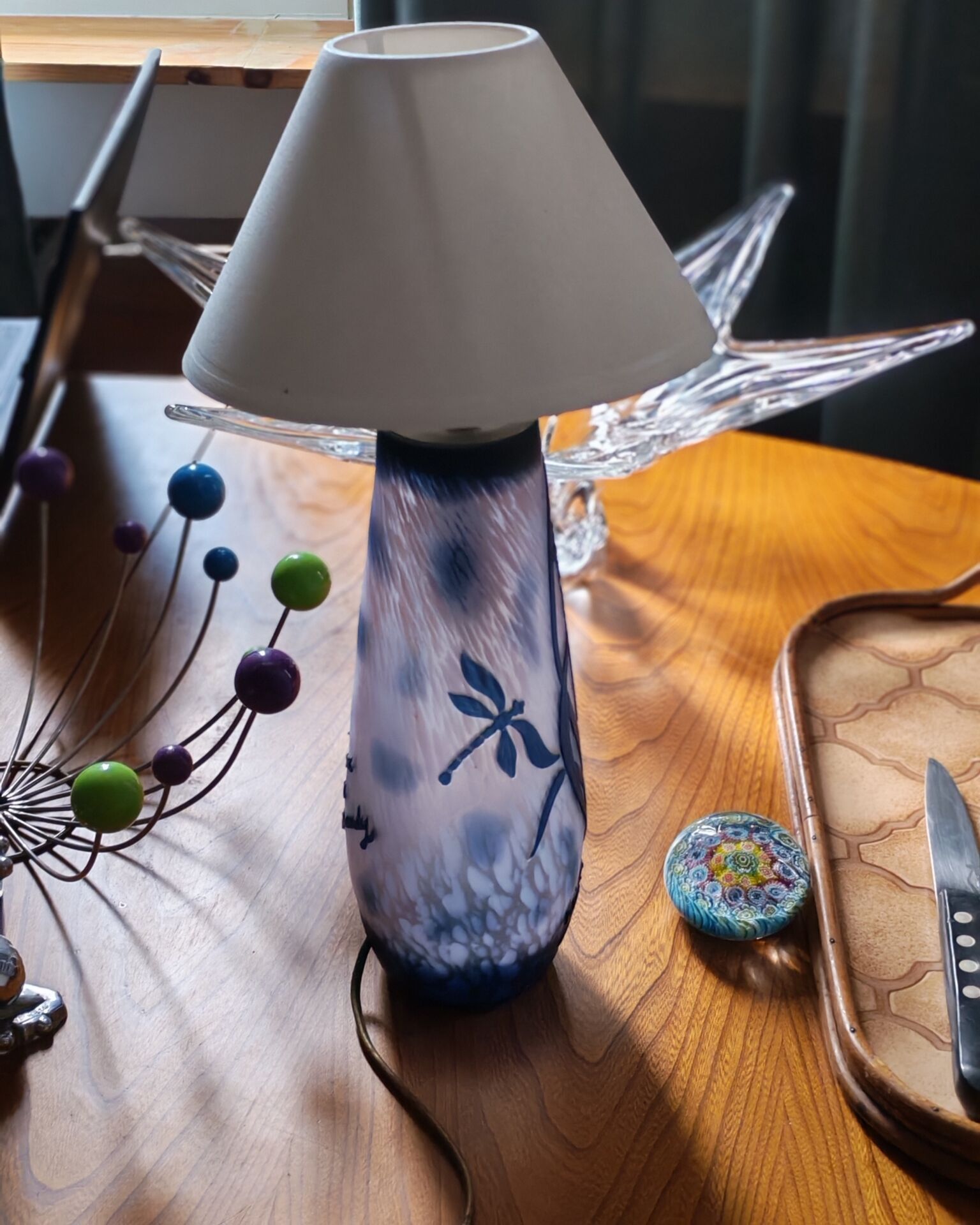 Table lamp
