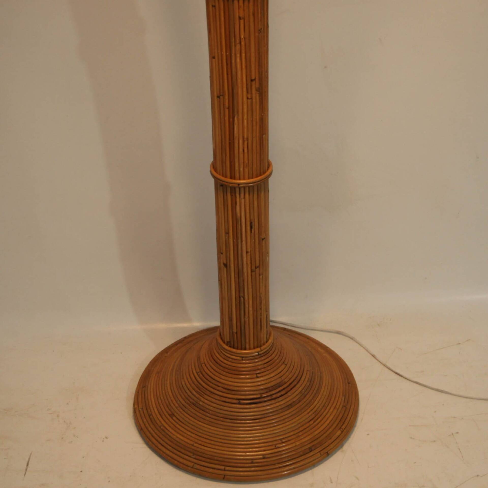 "Palm" / "Coconut" floor lamp in rattan