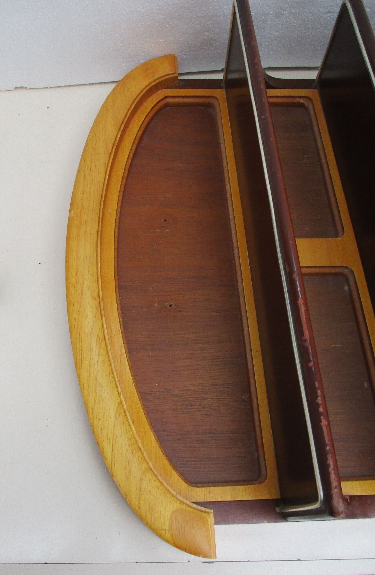 4-level wooden shelf