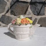 Théière en barbotine fruits