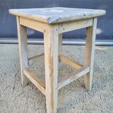 Vintage stool with grip
