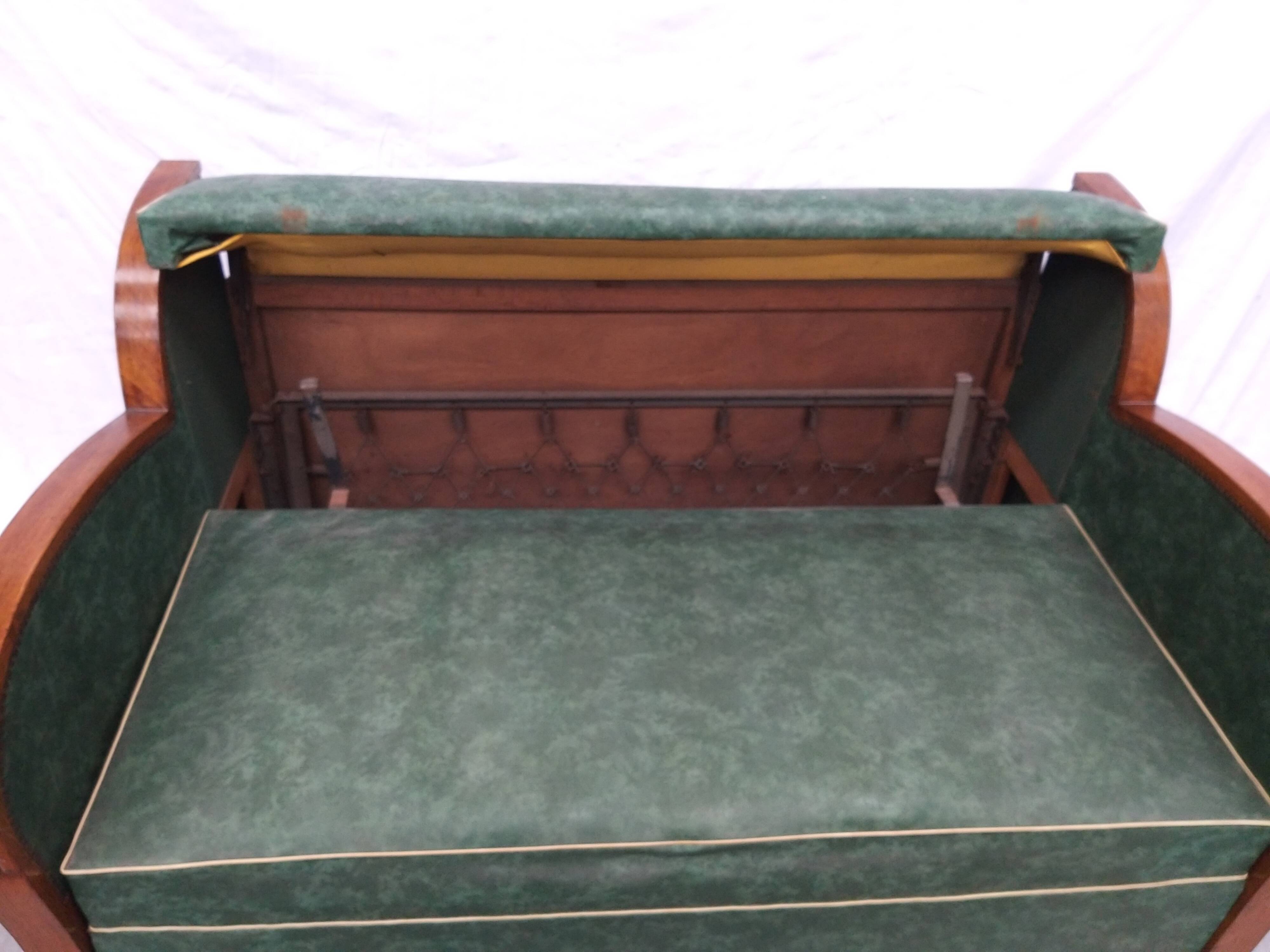 Club convertible Art Deco sofa