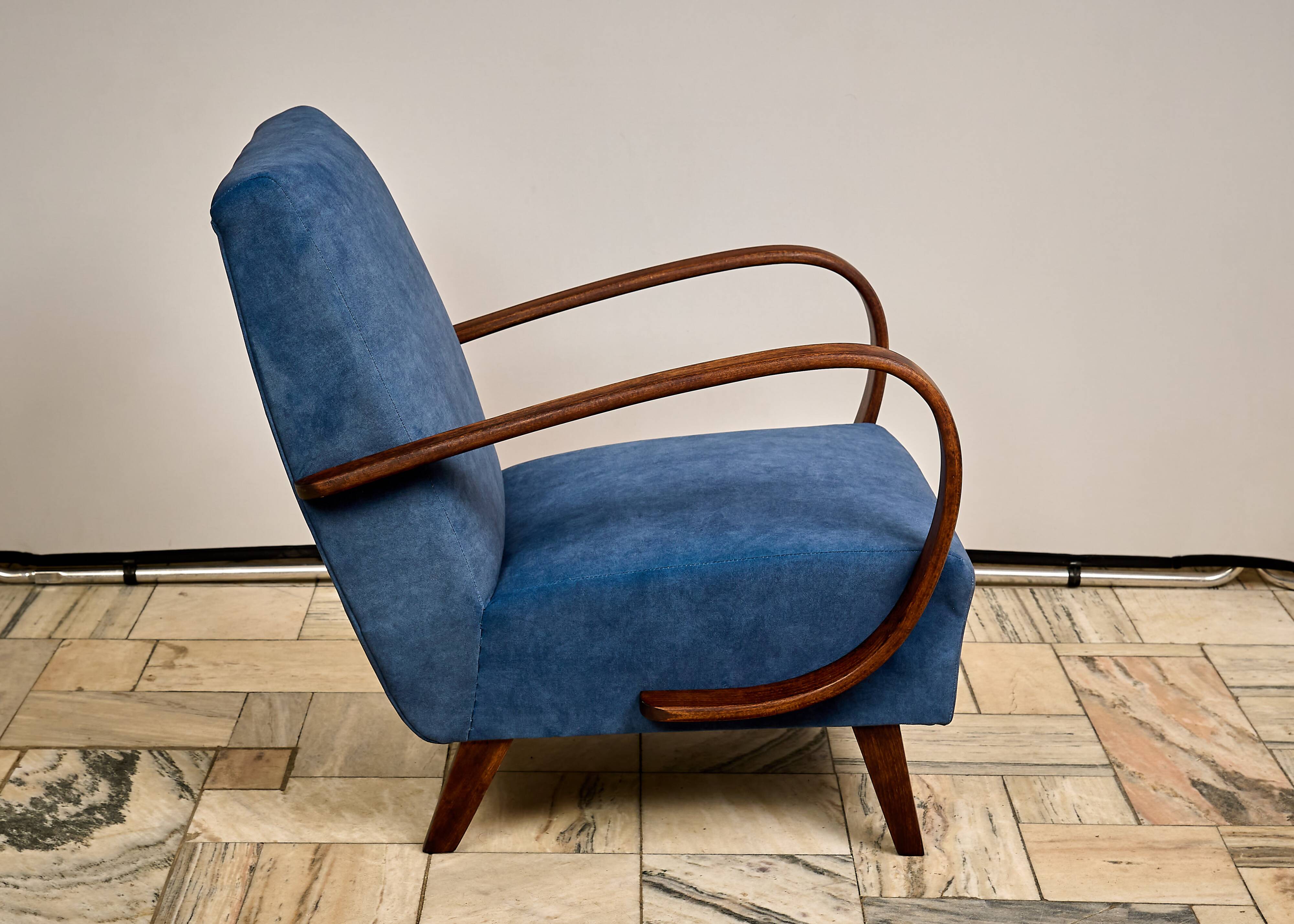 Jindrich Halabala armchair, Czechoslovakia 1940s