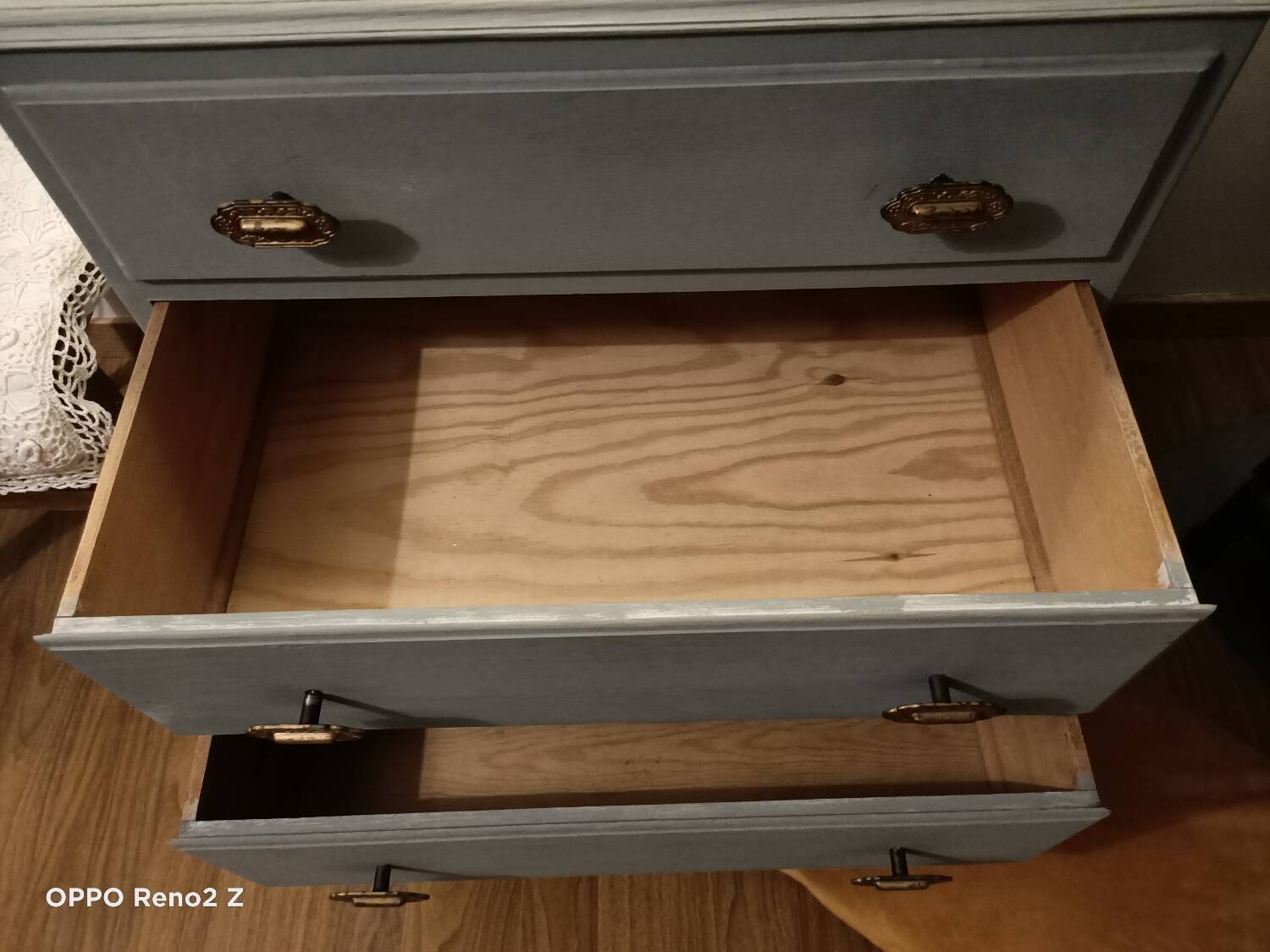 Commode bois patinée