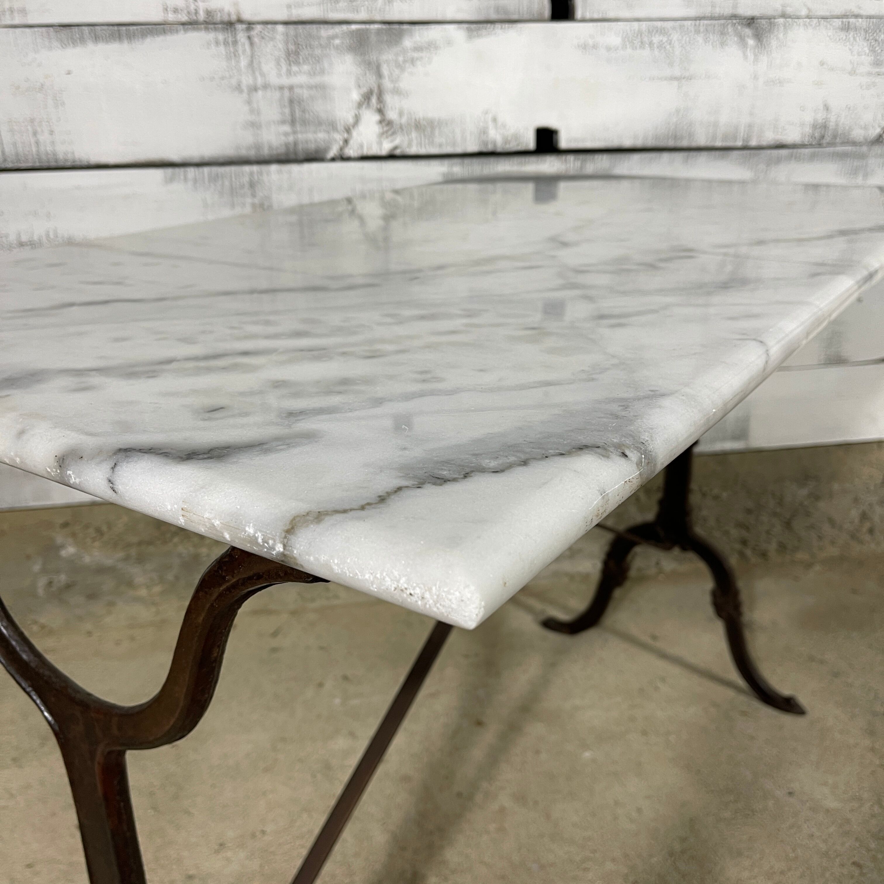 Table bistro marble tray