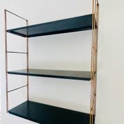 Etagère murale vintage modulable, metal et laiton circa 1960s