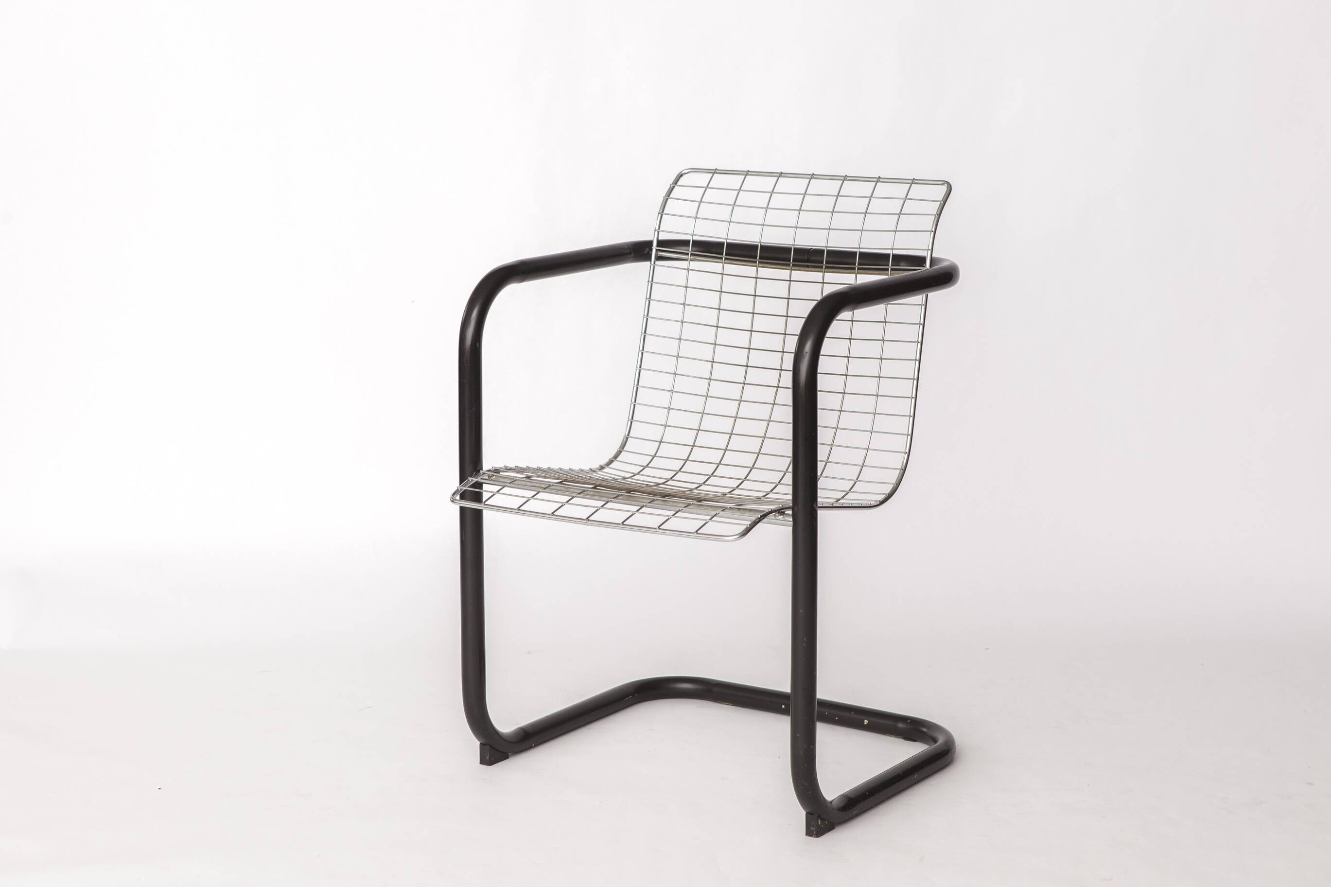 Pair of Vintage Metal Armchairs – Chrome Wire Mesh – Italy 1980s