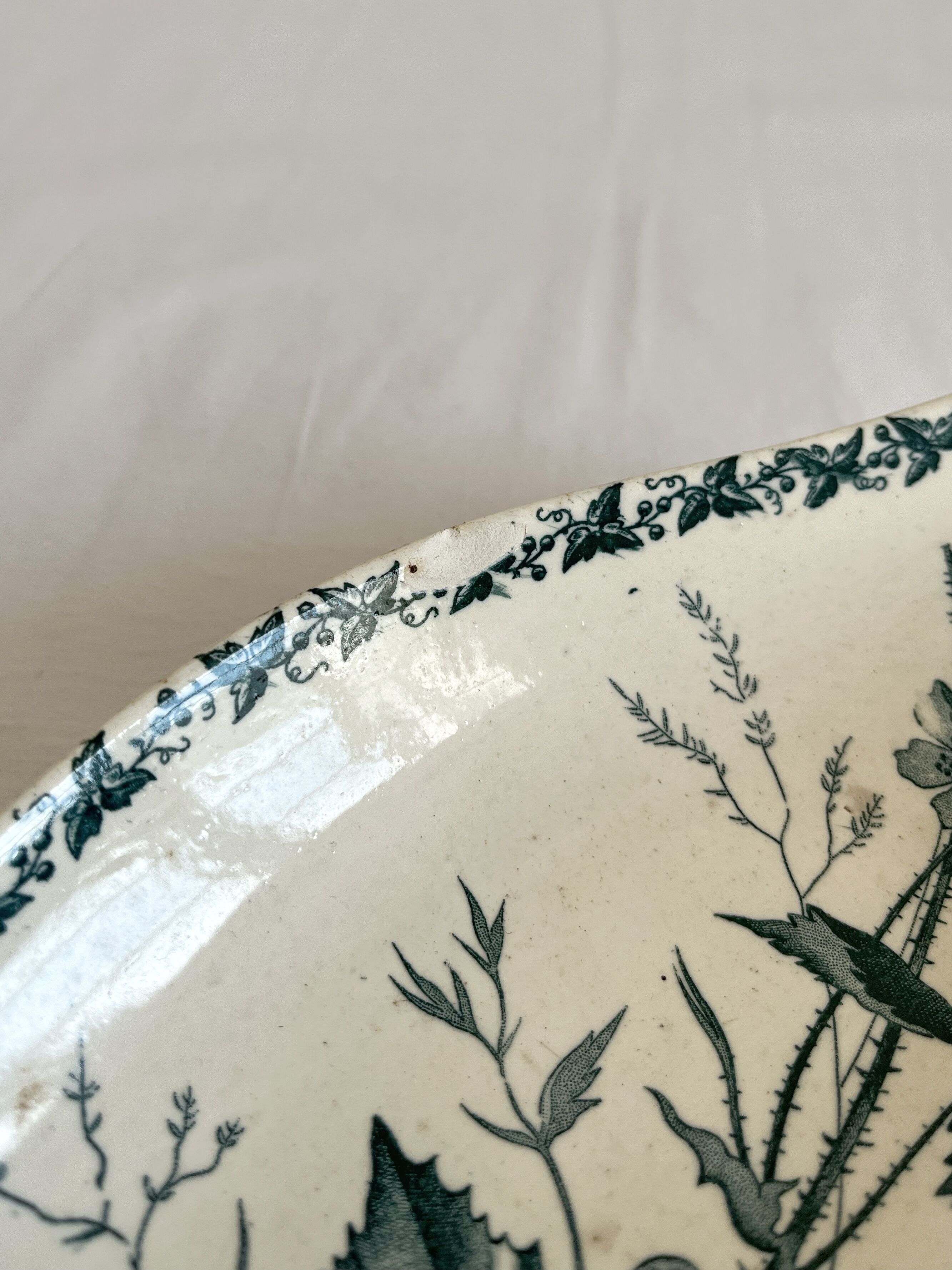 Ironstone bowl, Badonviller circa 1900