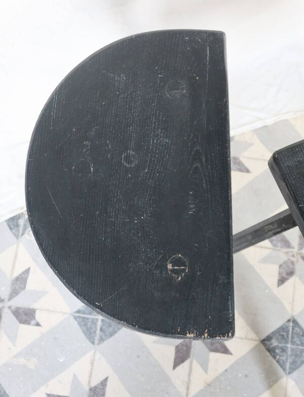 Paire de tabourets vintage bois peint noir - Assise demi-lune