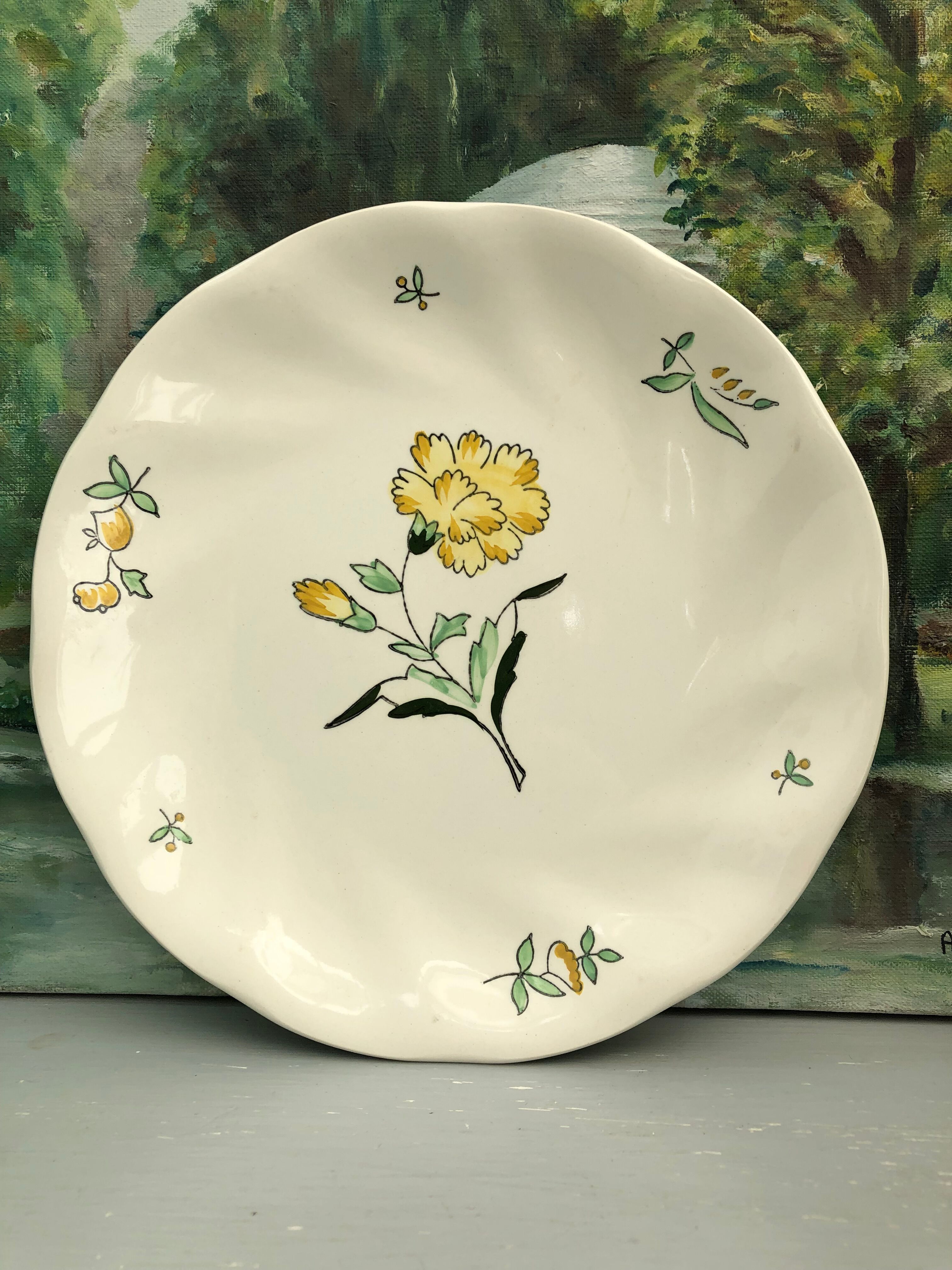 Flat plates stamped saline France