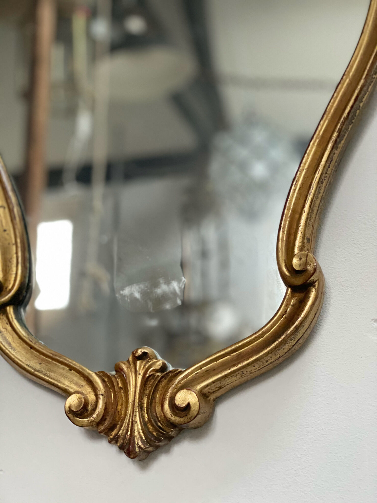 Classic oval gold mirror 75x42cm