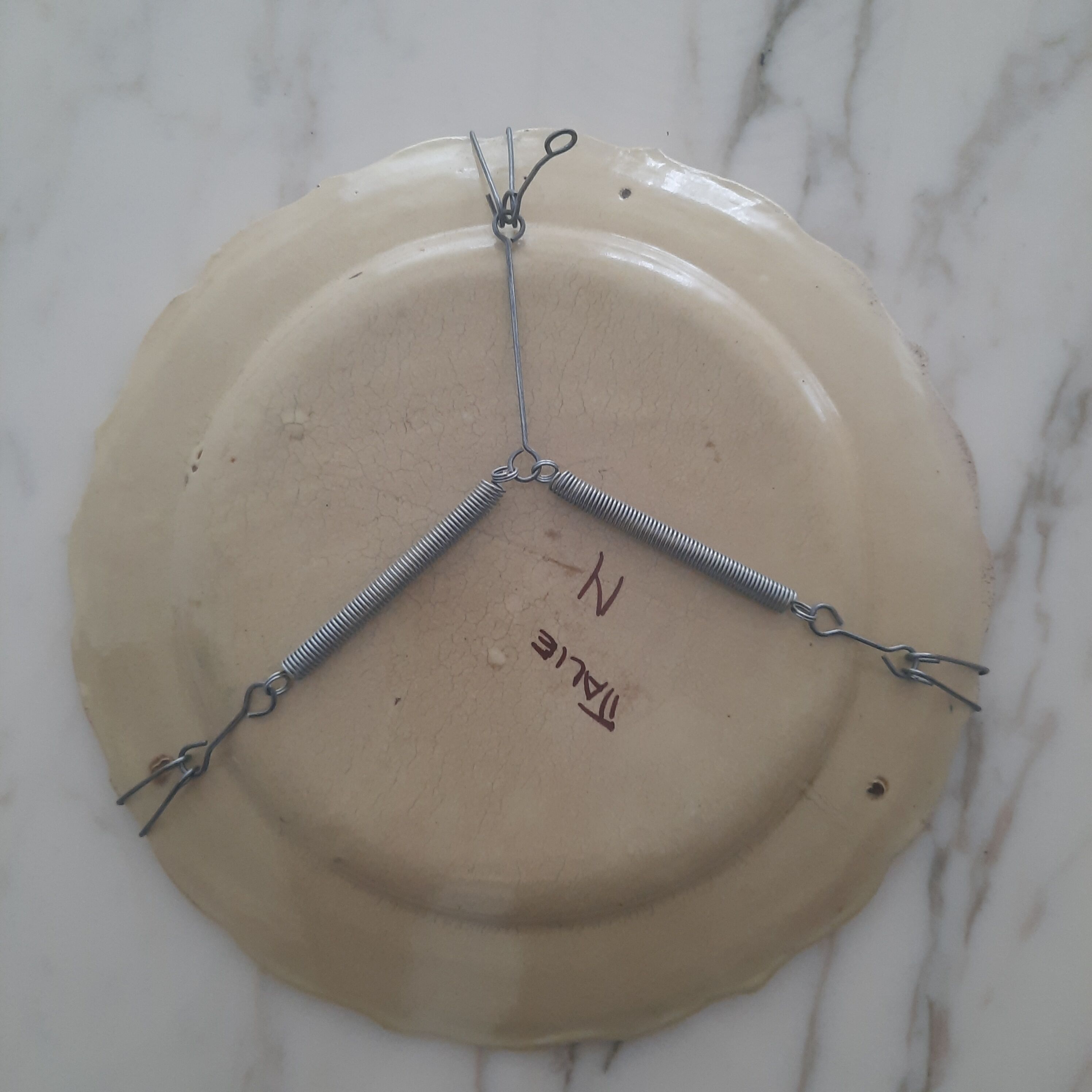 Very old decorative plate - signed italy n