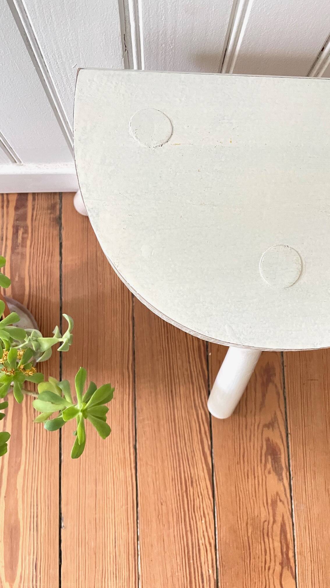 Vintage tripod stool