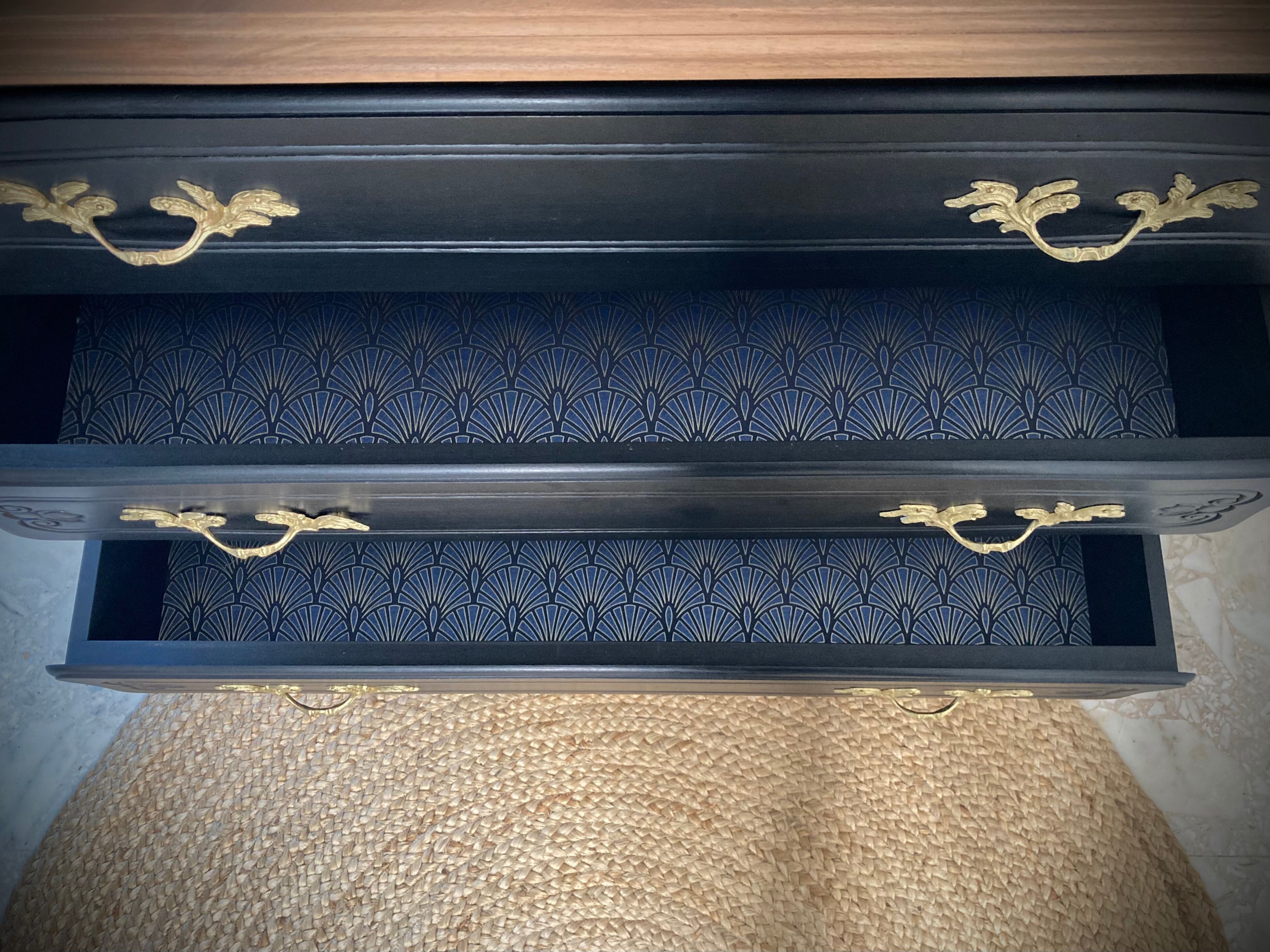 Black patinated commodity