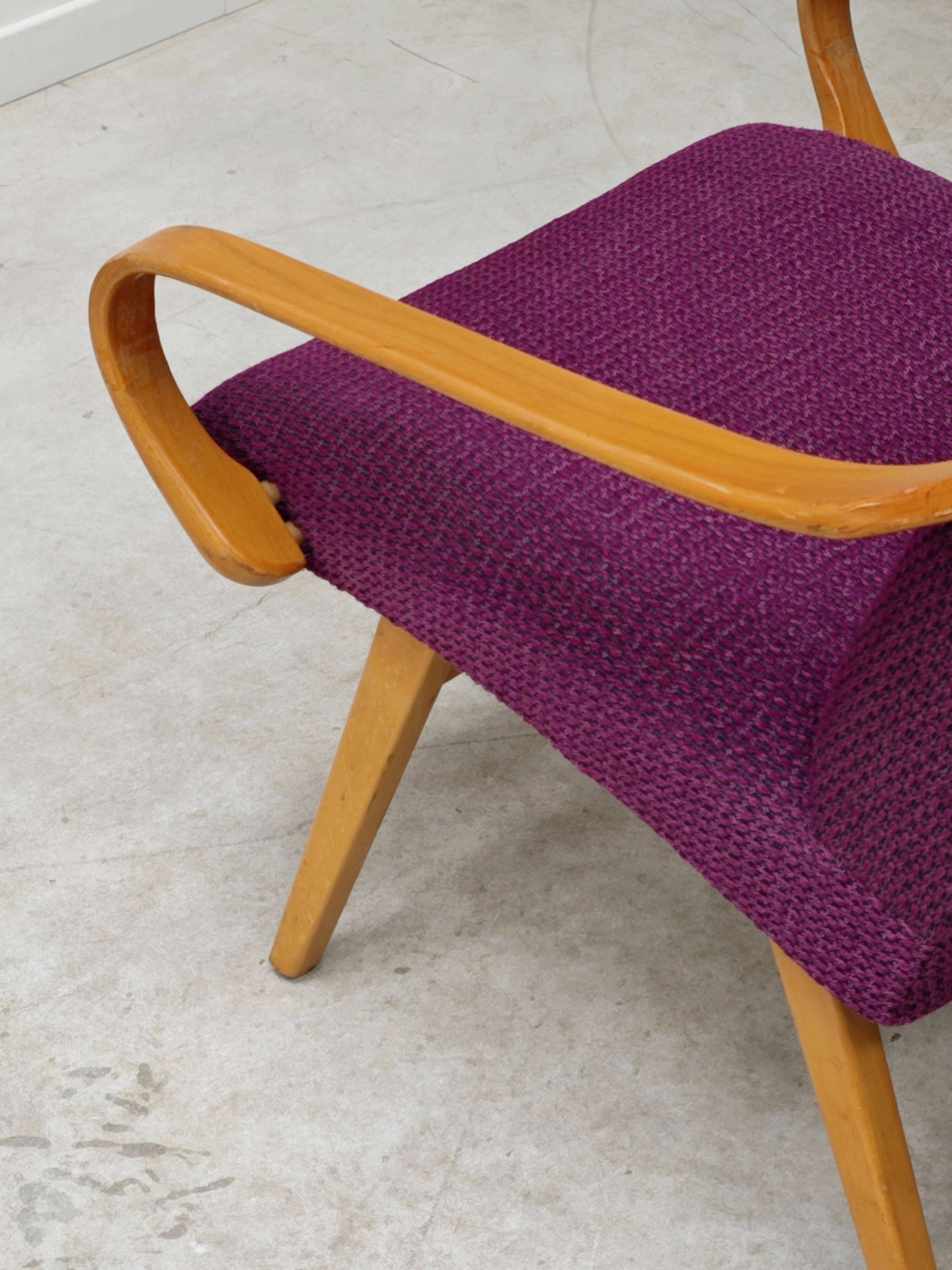 Pair of 6953 purple armchairs by Jaroslav Smidek for TON (Thonet)