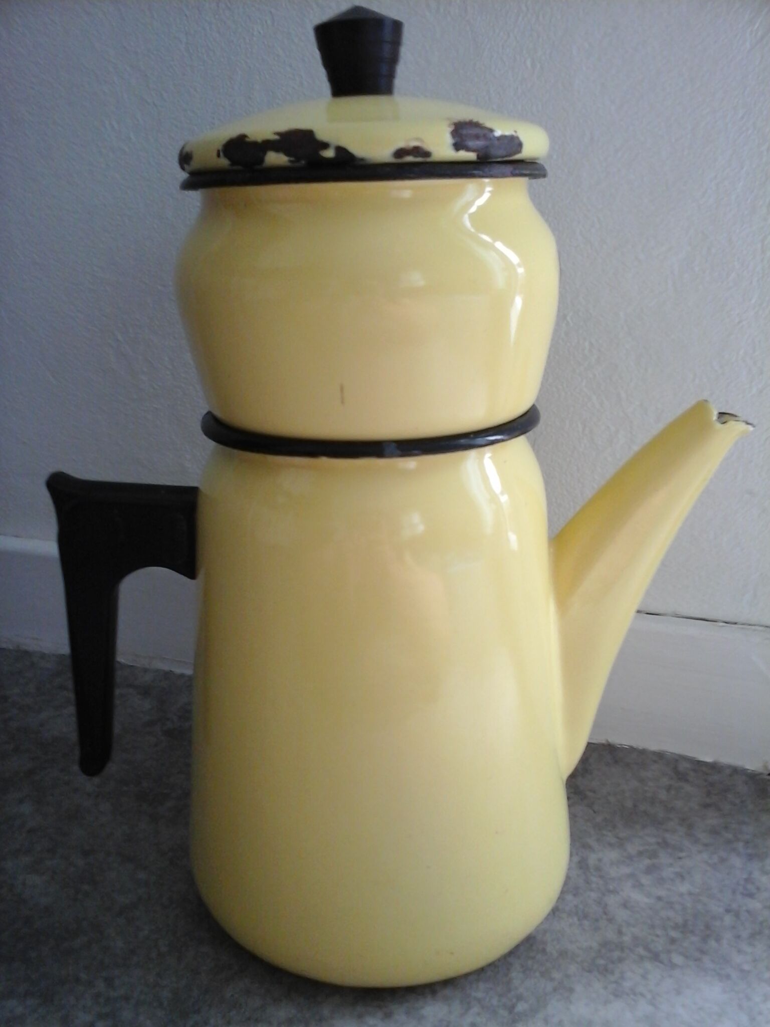 Coffee maker in yellow vintage enamel