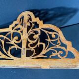 Old wall corner shelf in cut wood from the 1900s