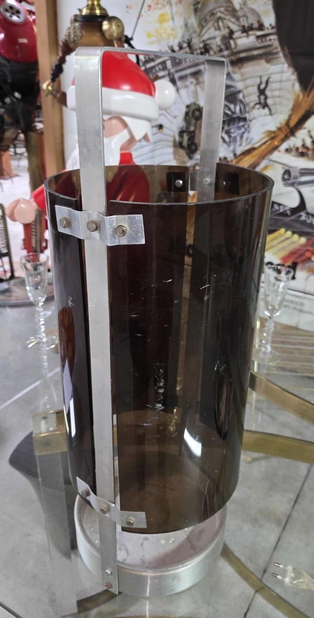 Fontana Arte design Max Ingrand: Metal and plexiglass umbrella stand.