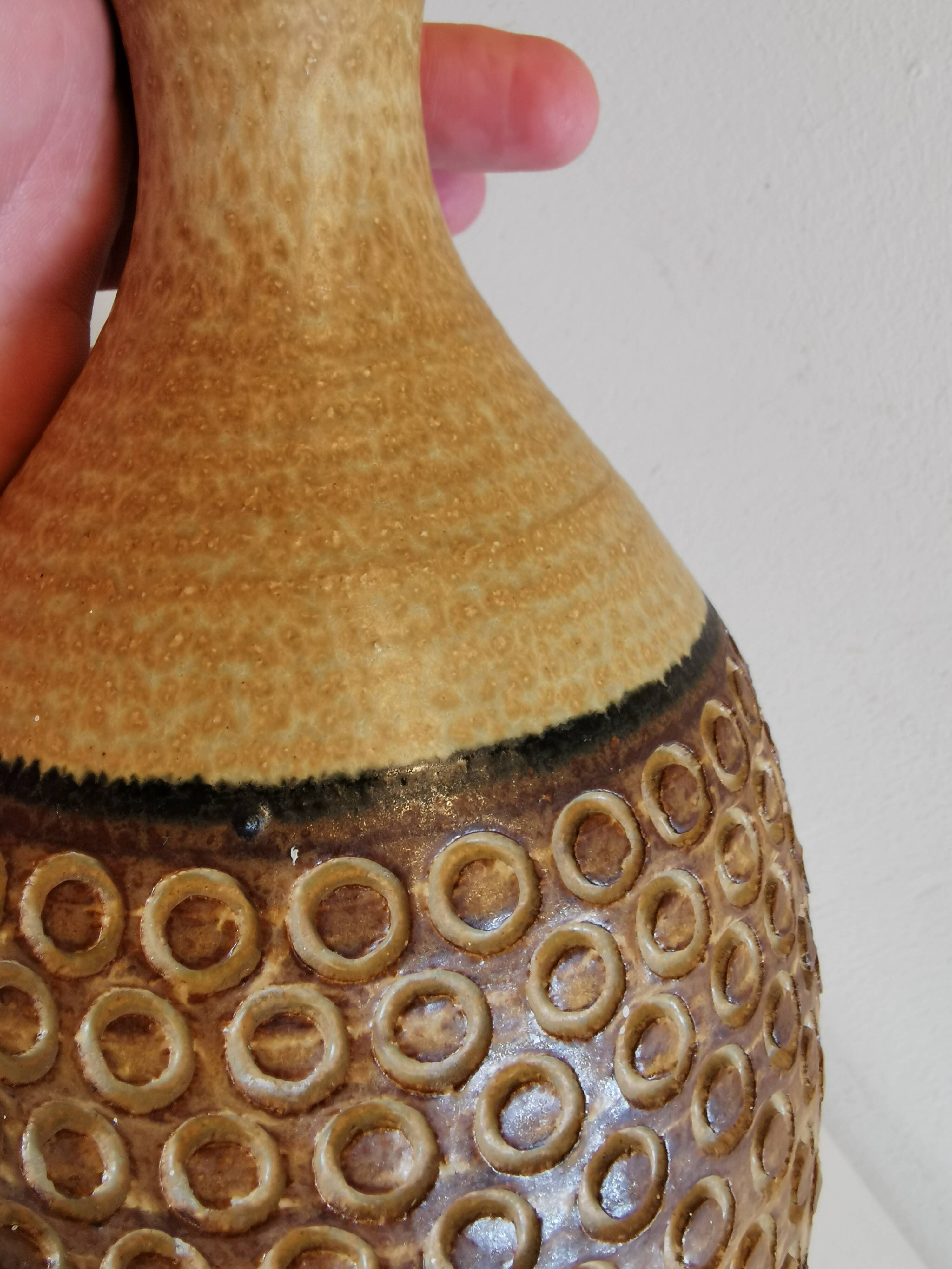 Ceramic table lamp from Danish company Søholm. Designed by Svend Hermansen (SH)