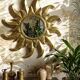 Large handcrafted sun mirror in wood and gilded stucco with gold leaf from the 1970s-80s.