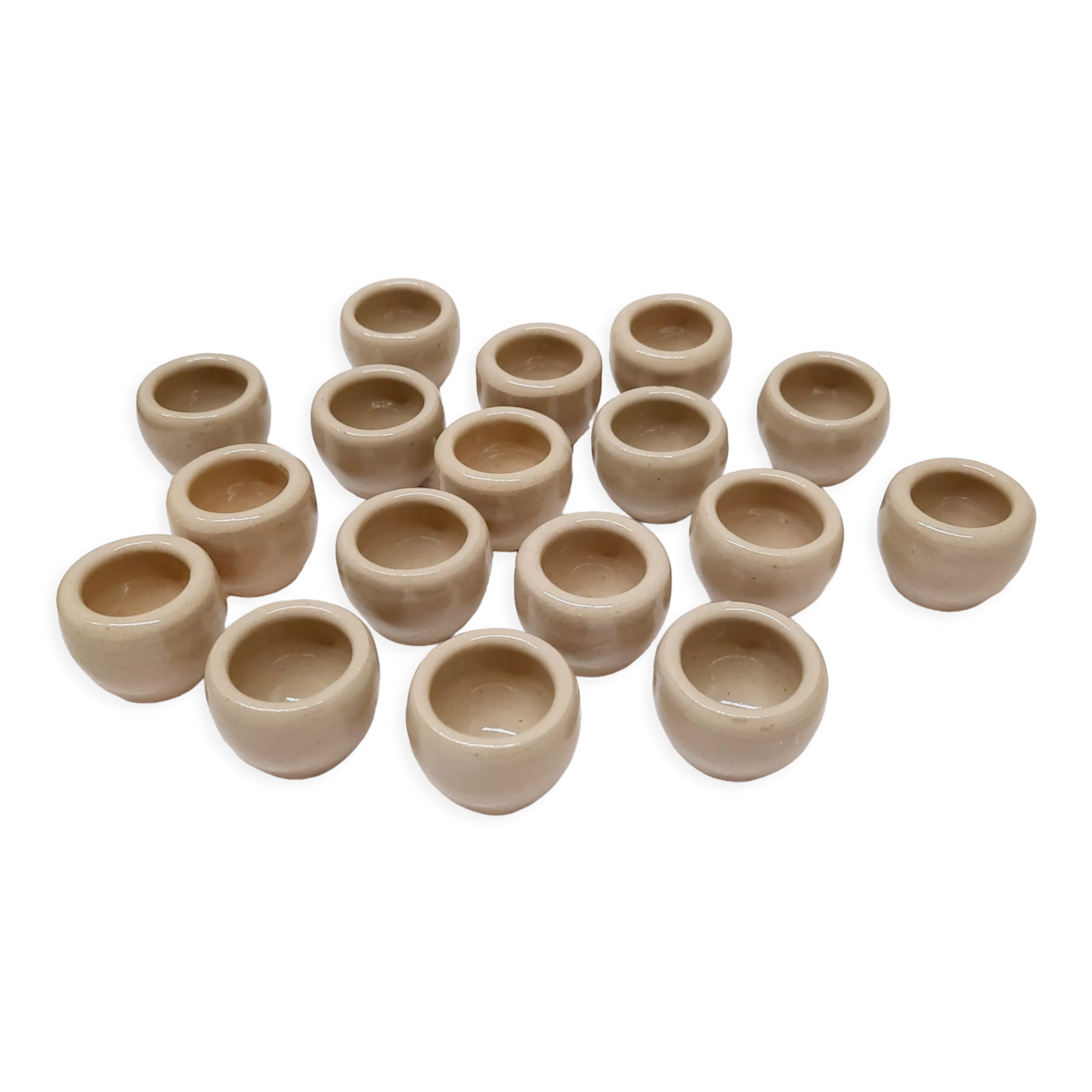 Set of 17 buckets sandstone snails