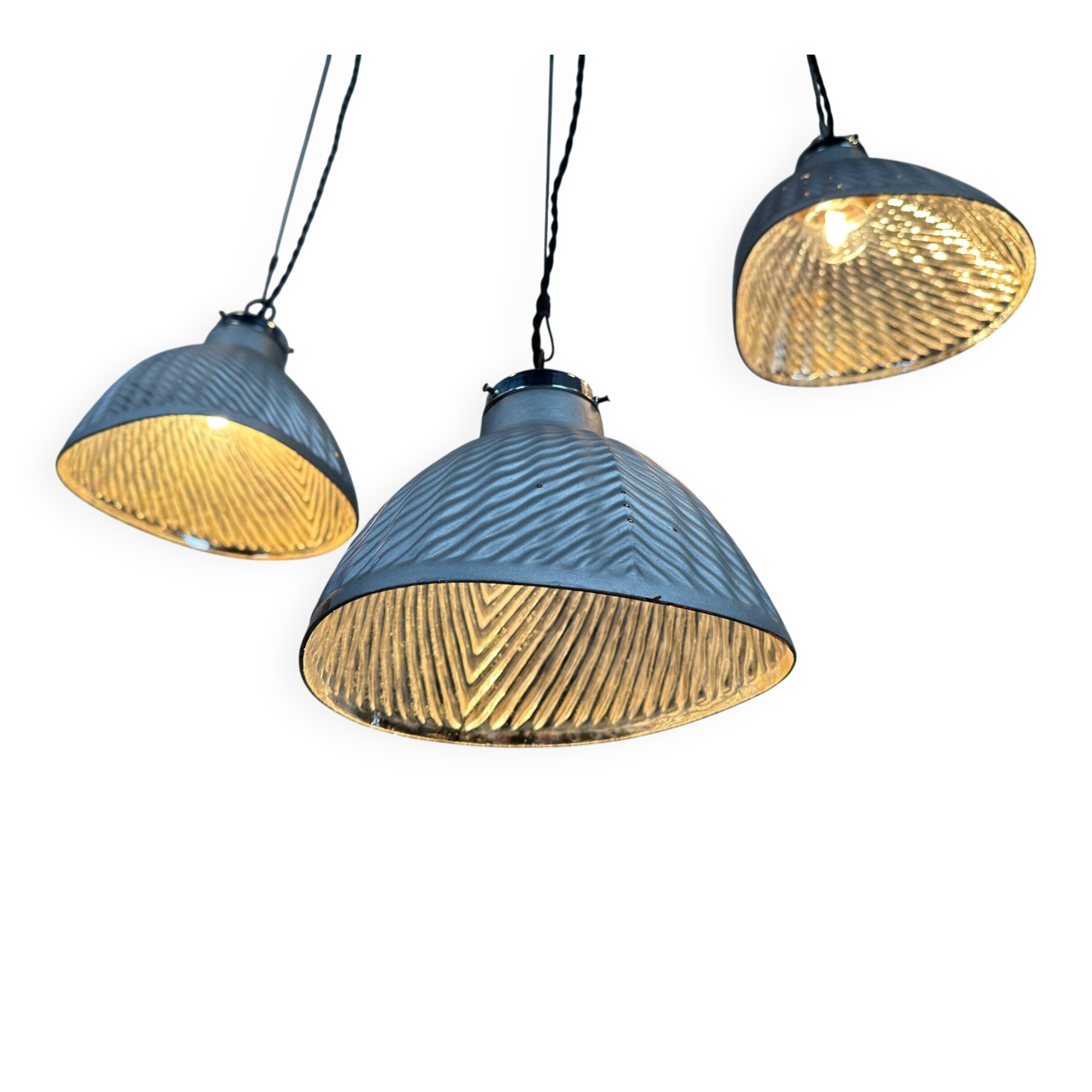 3 suspensions antiques – Helioray