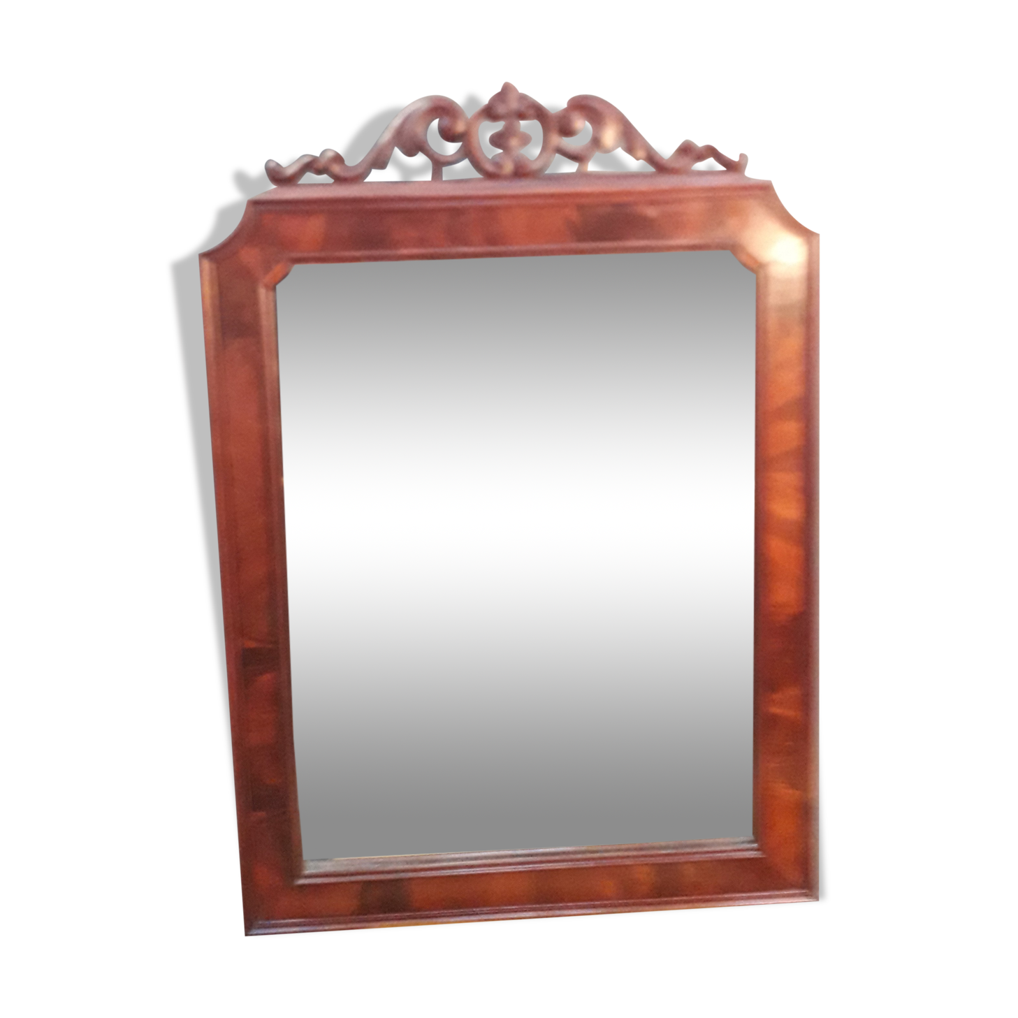Miroir à fronton en acajou 62x86cm